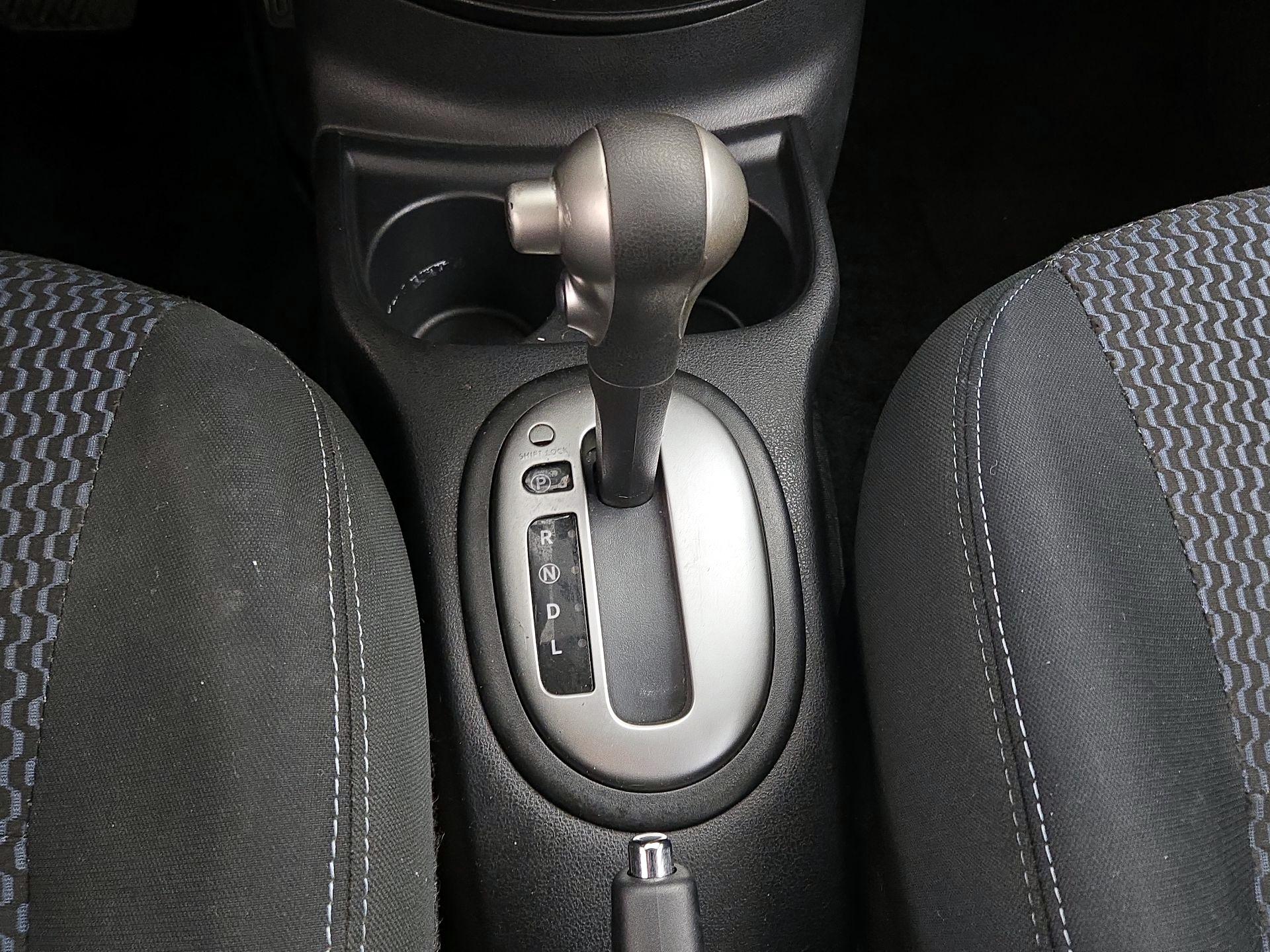 Thumbnail: 2015 Nissan Versa Note - 17