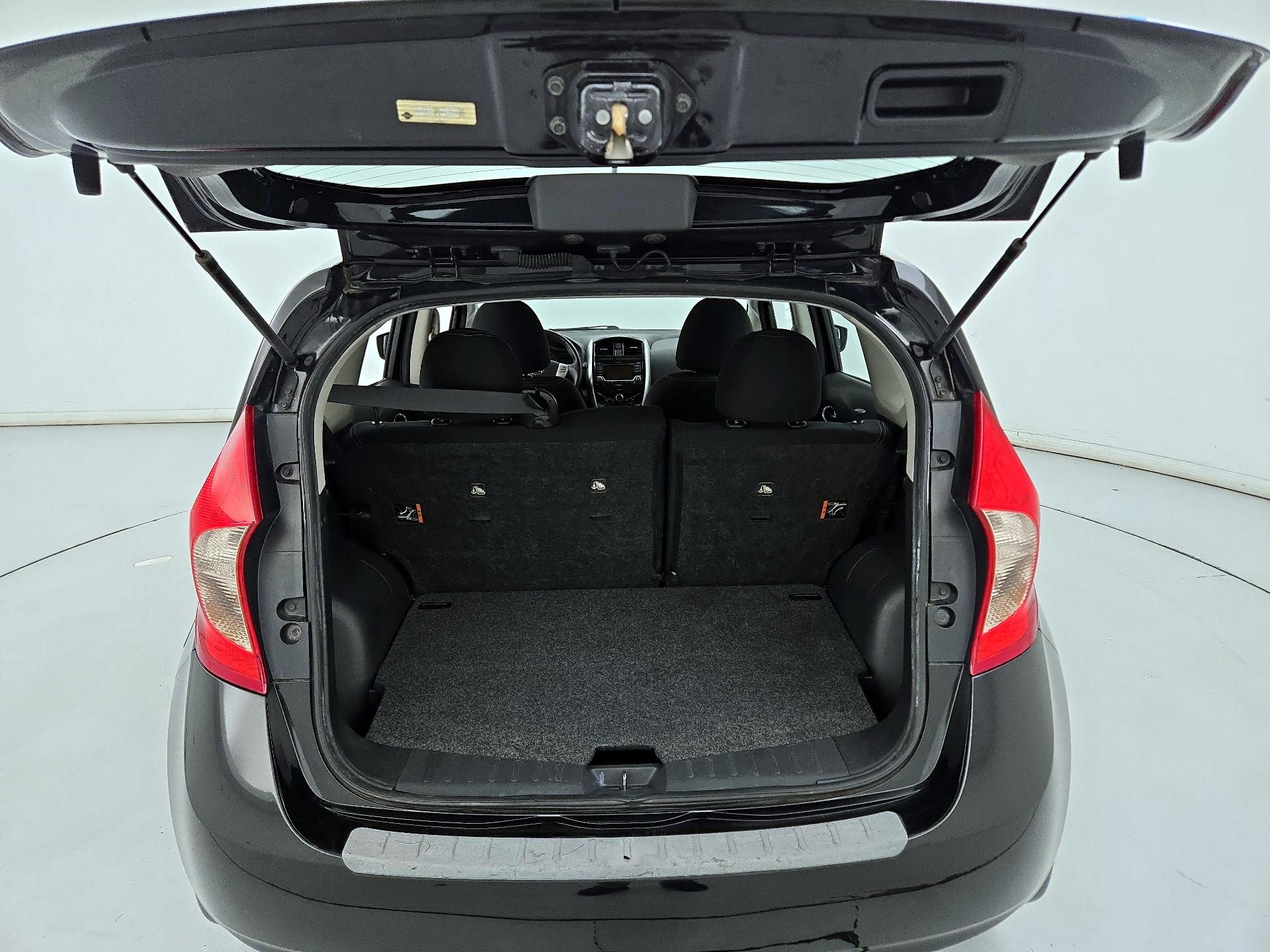 Thumbnail: 2015 Nissan Versa Note - 20
