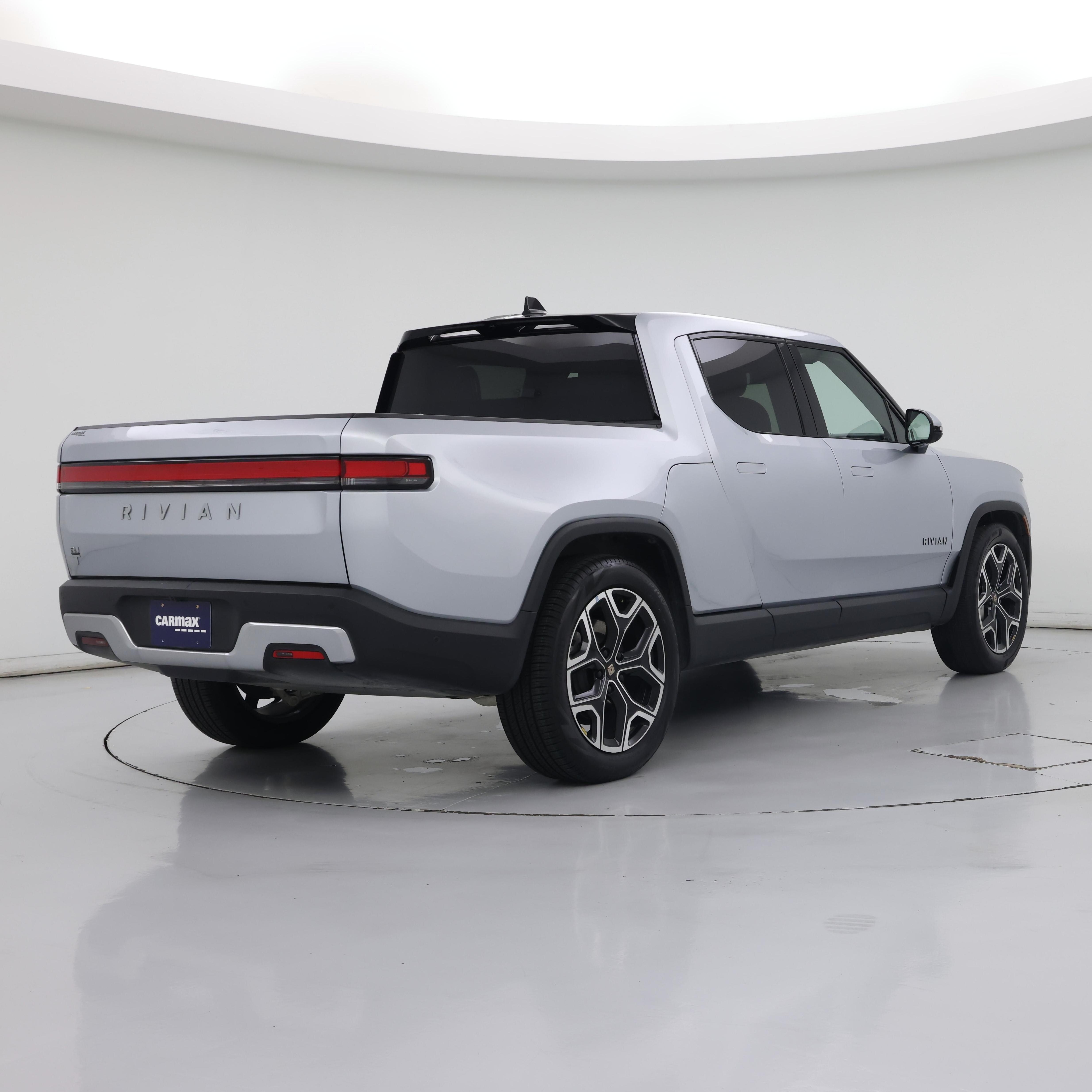 Thumbnail: 2025 Rivian R1T - 8
