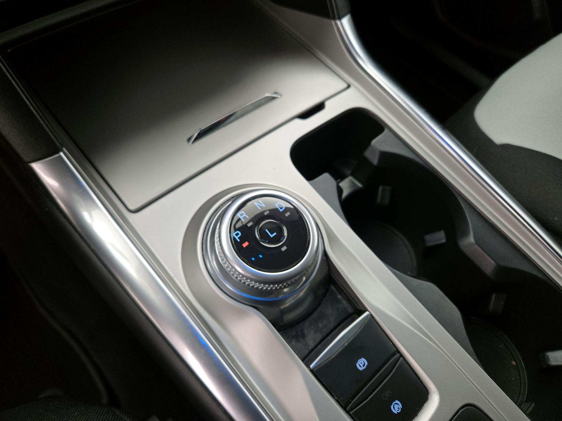 Thumbnail: 2022 Ford Explorer - 18