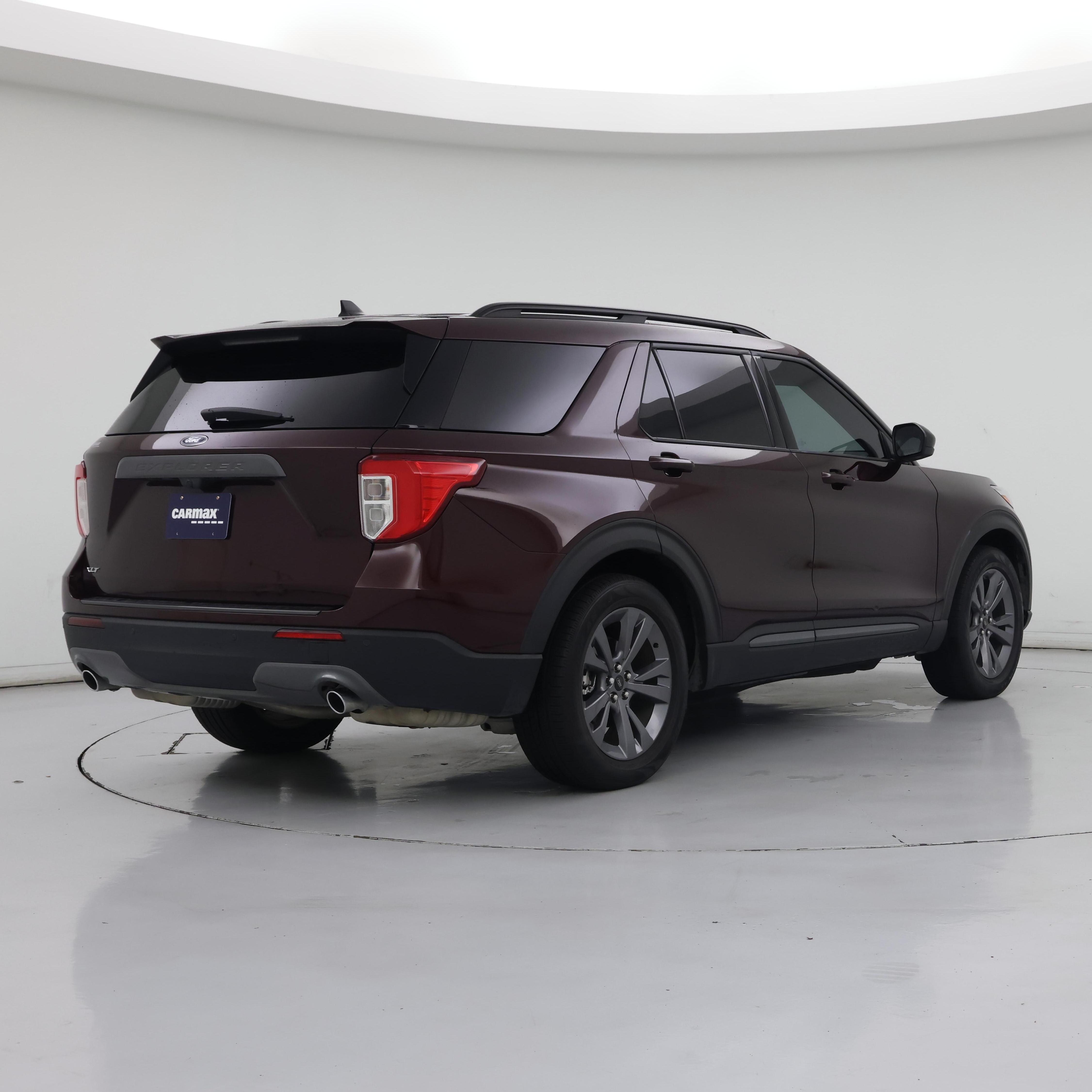 Thumbnail: 2022 Ford Explorer - 8