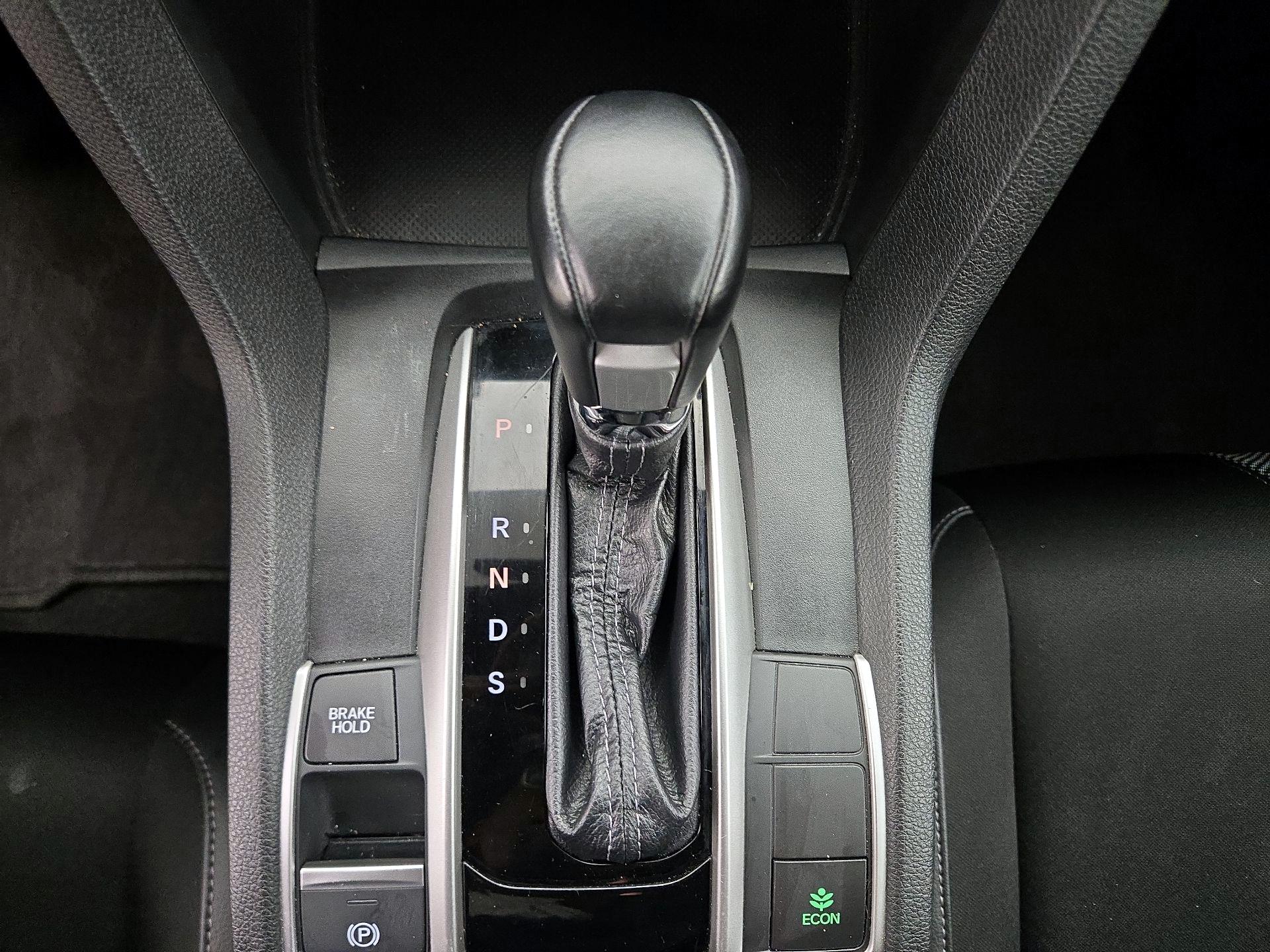 Thumbnail: 2019 Honda Civic - 17