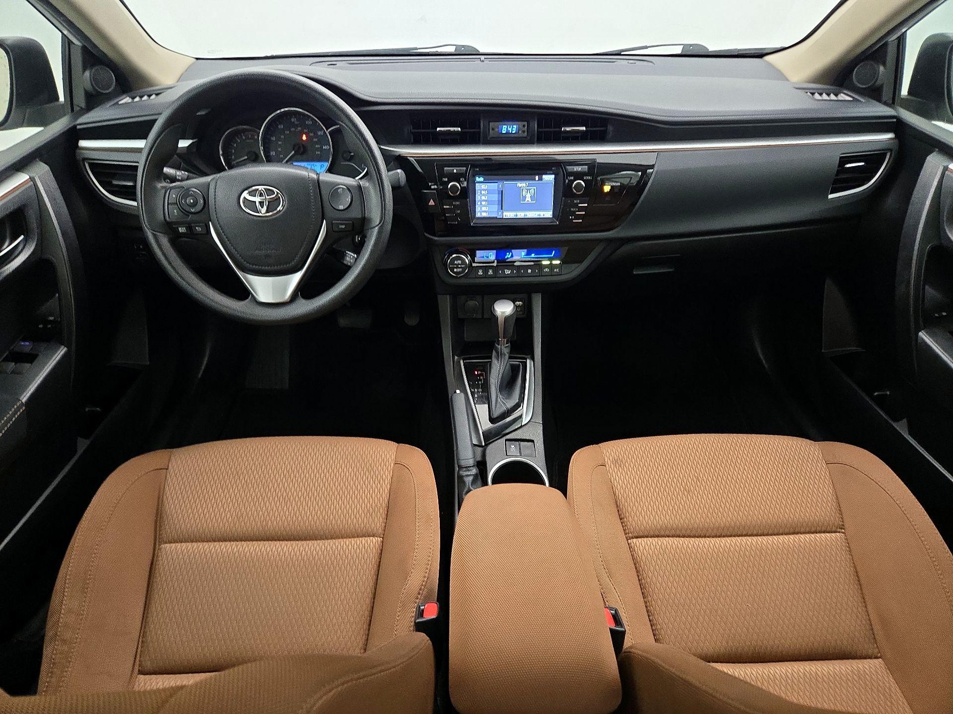 Thumbnail: 2015 Toyota Corolla - 9