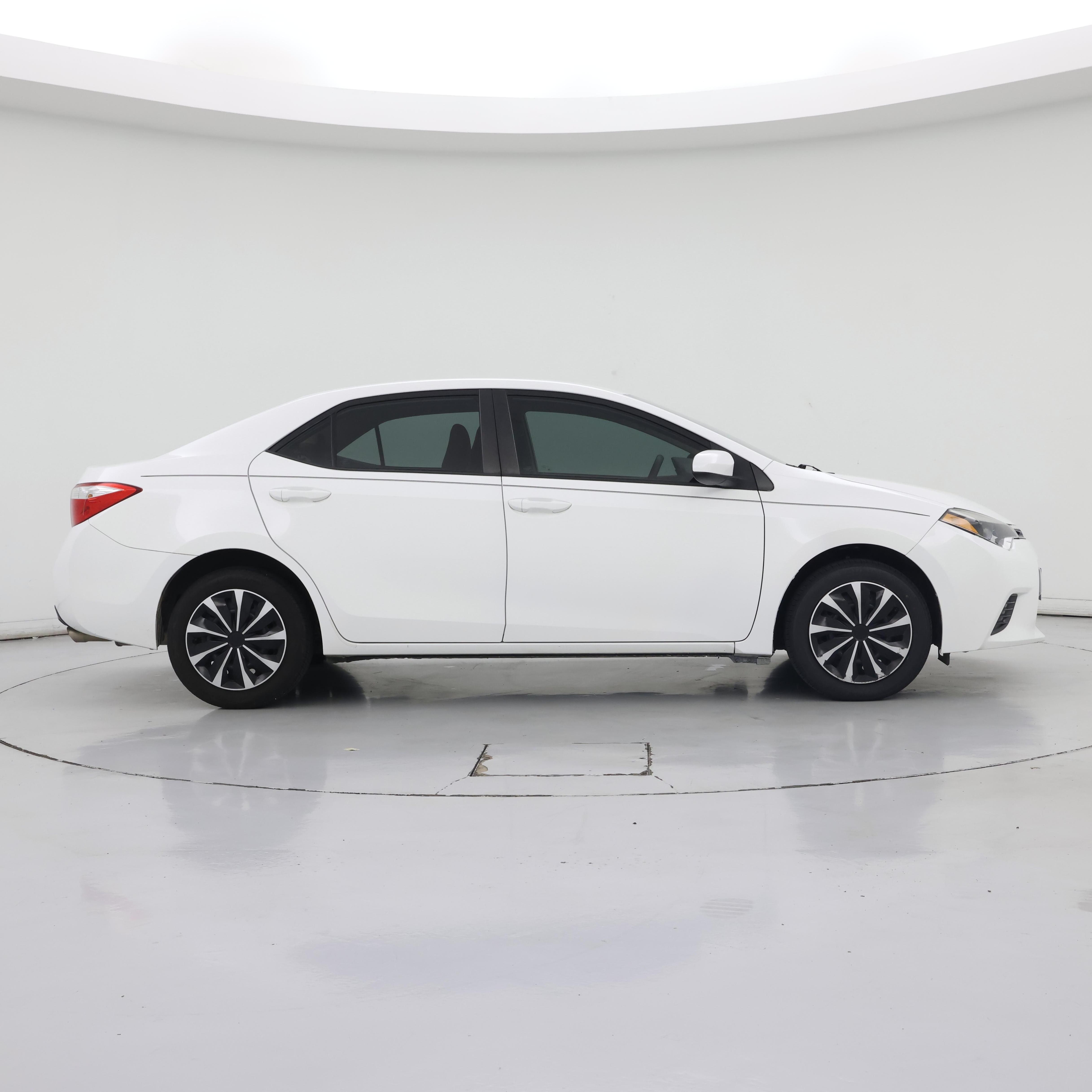 Thumbnail: 2015 Toyota Corolla - 7