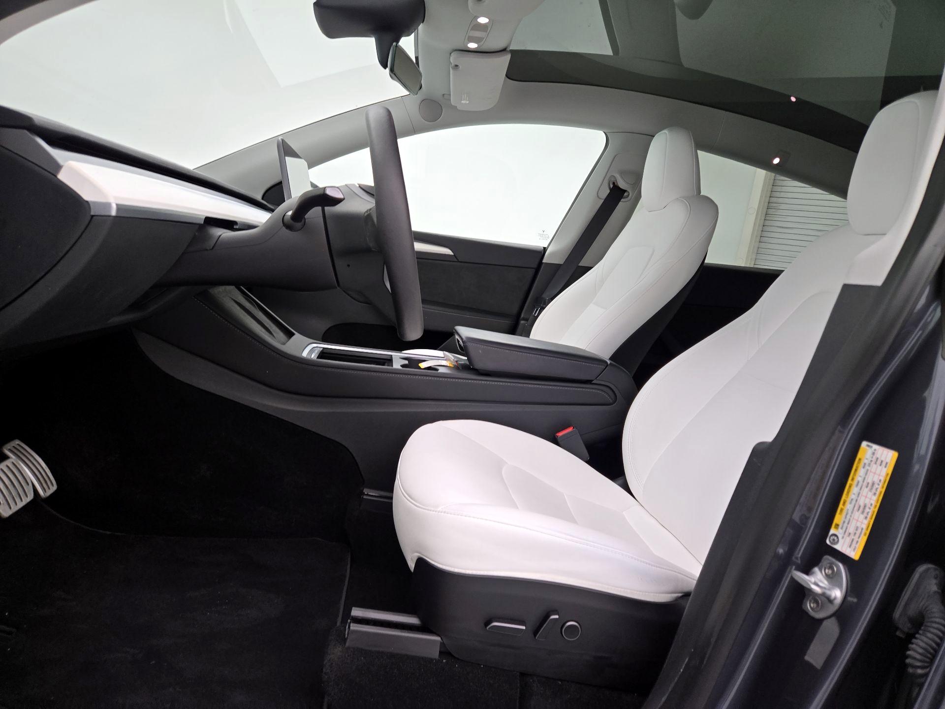 Thumbnail: 2023 Tesla Model Y - 11