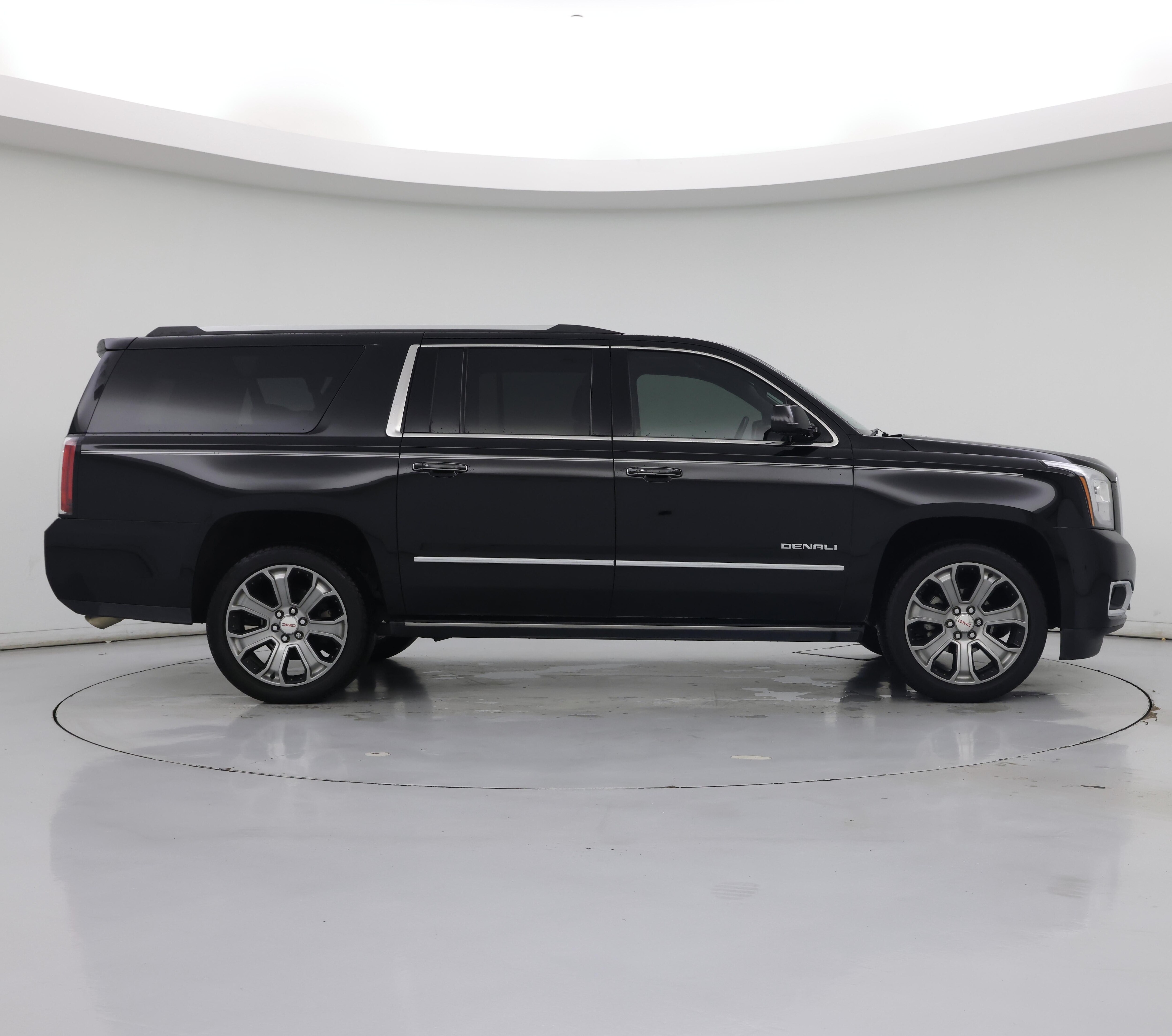 Thumbnail: 2018 GMC Yukon XL - 7