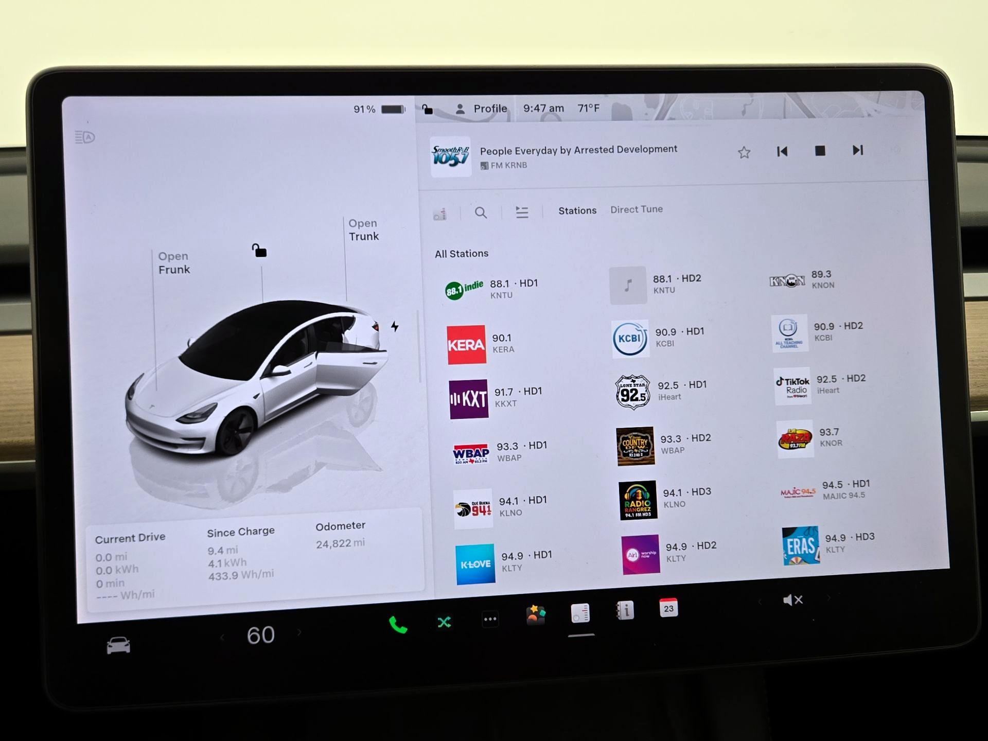 Thumbnail: 2023 Tesla Model 3 - 15