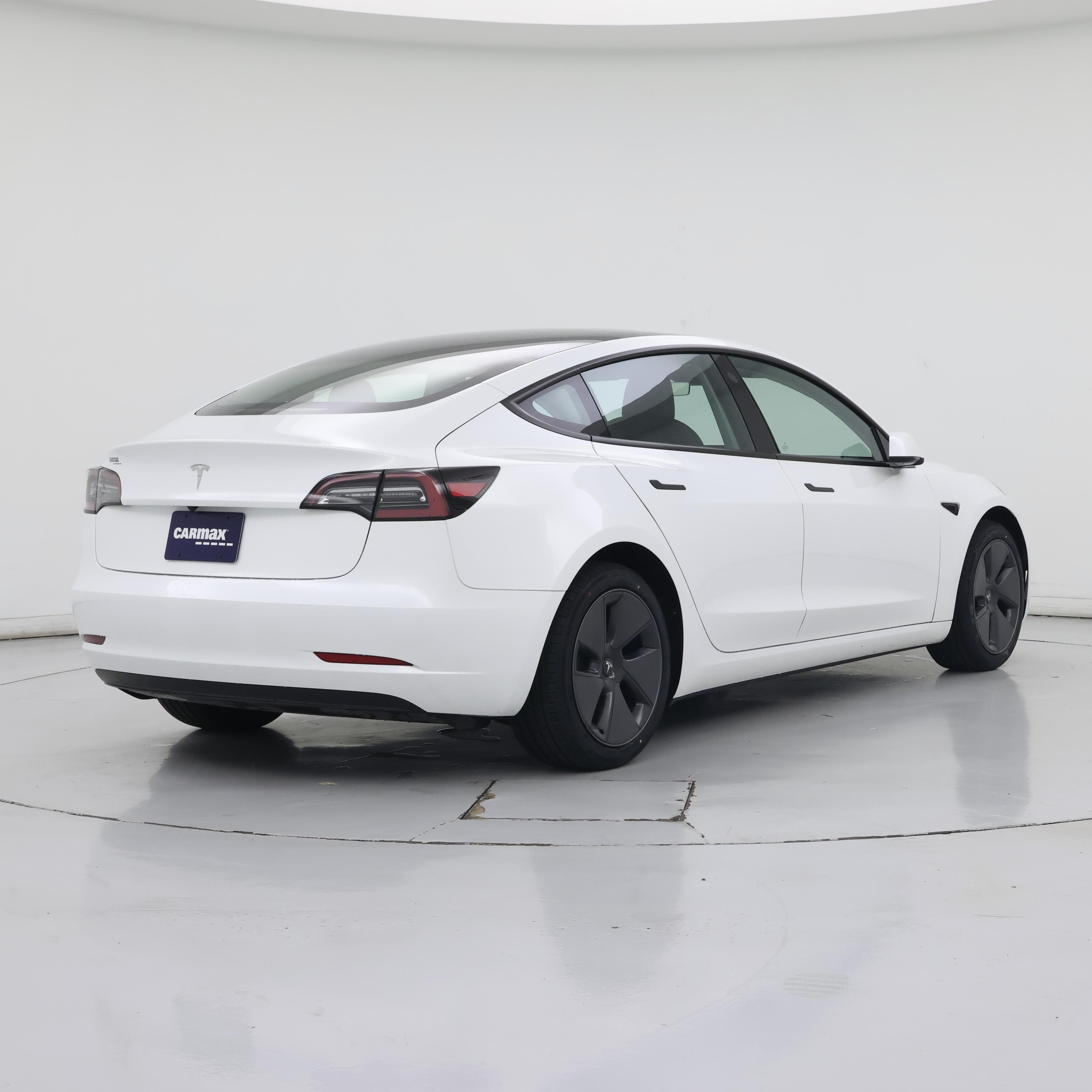 Thumbnail: 2023 Tesla Model 3 - 8