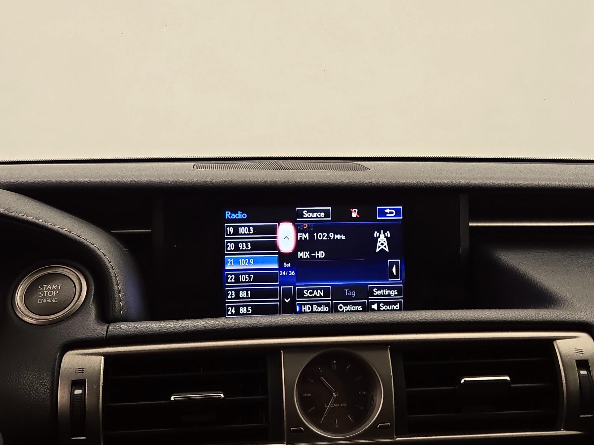 Thumbnail: 2014 Lexus IS - 16