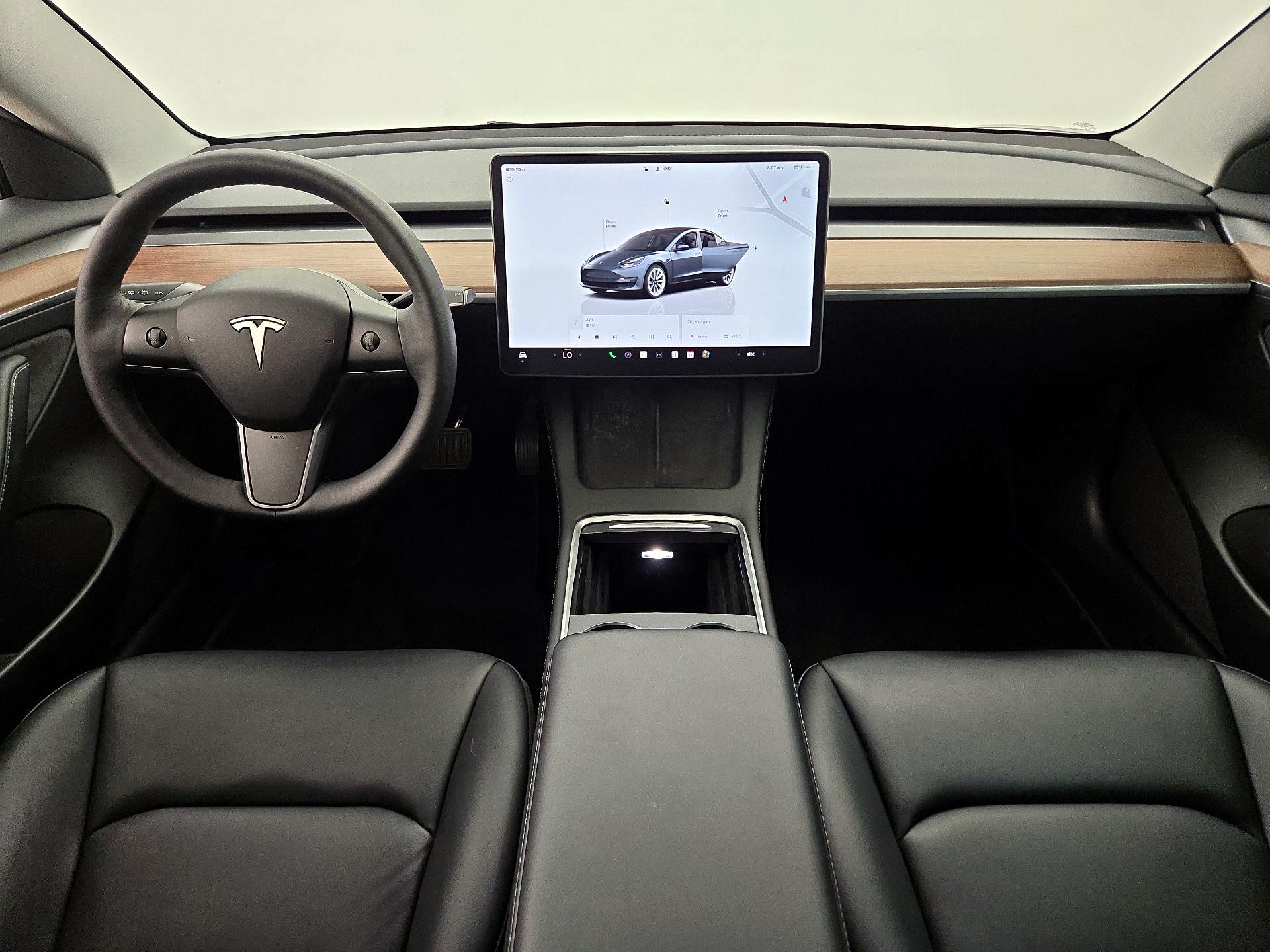 Thumbnail: 2023 Tesla Model 3 - 9