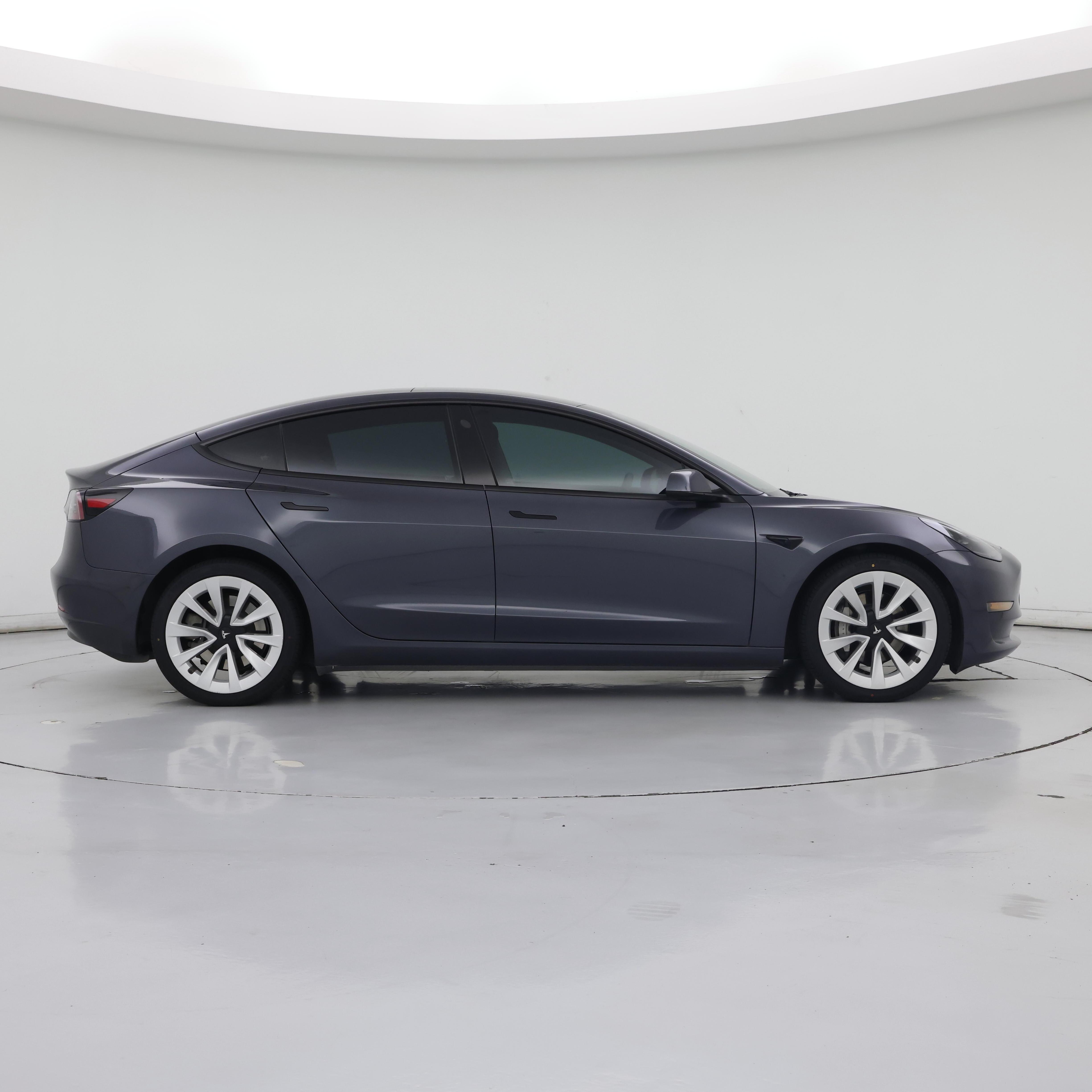 Thumbnail: 2023 Tesla Model 3 - 7