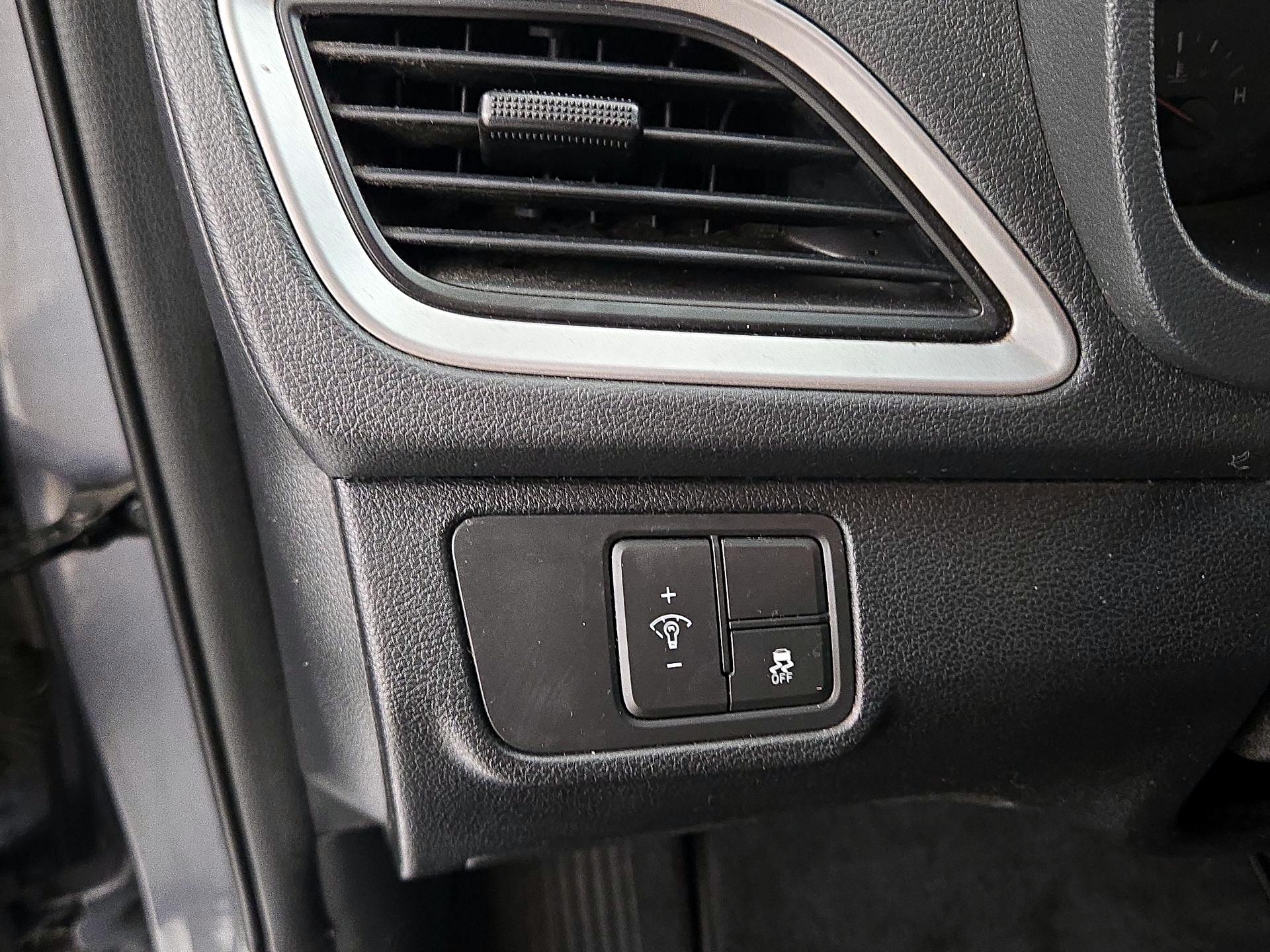 Thumbnail: 2019 Hyundai Accent - 13