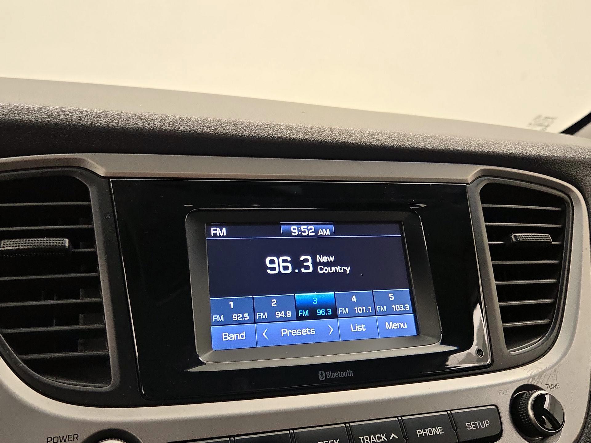 Thumbnail: 2019 Hyundai Accent - 15
