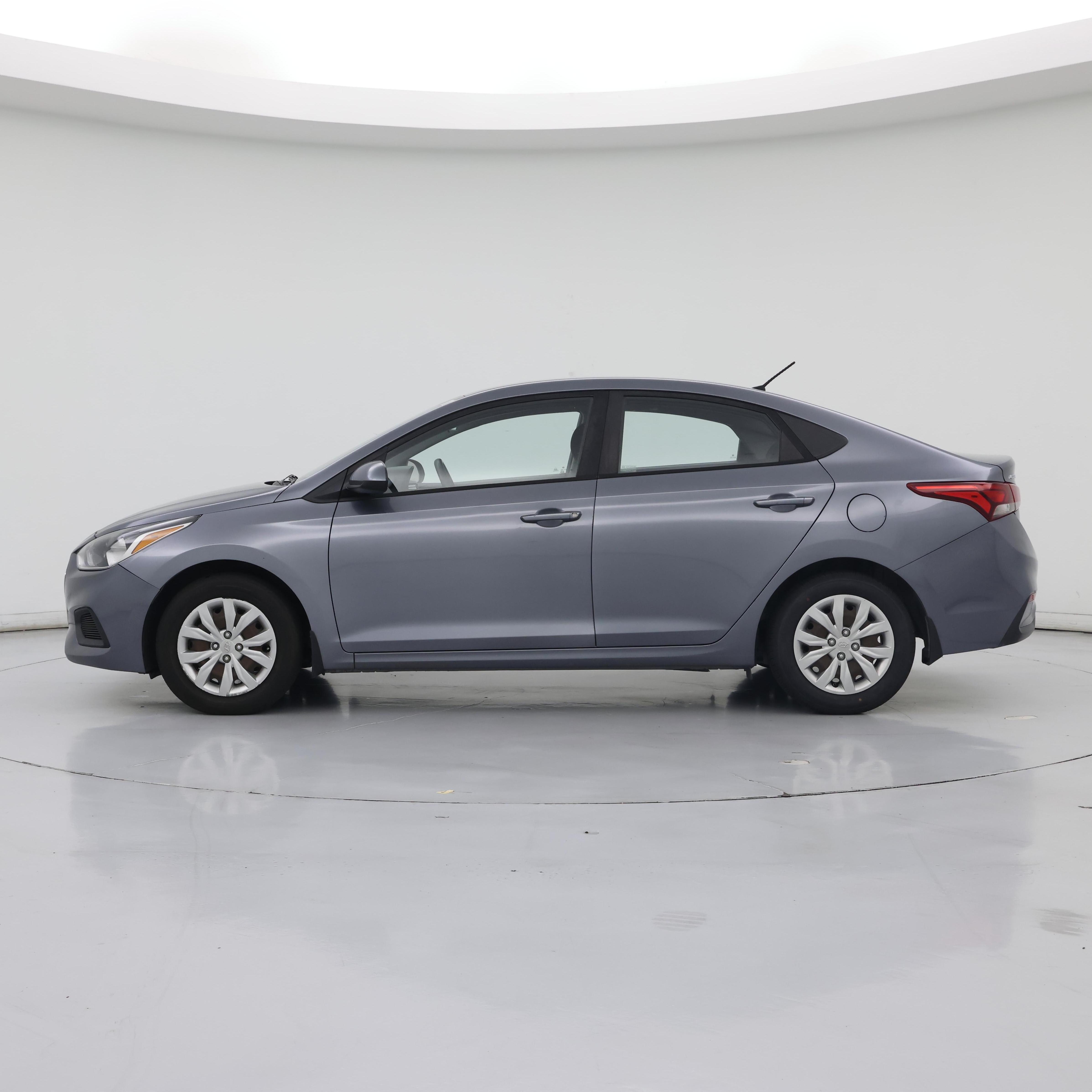 Thumbnail: 2019 Hyundai Accent - 3