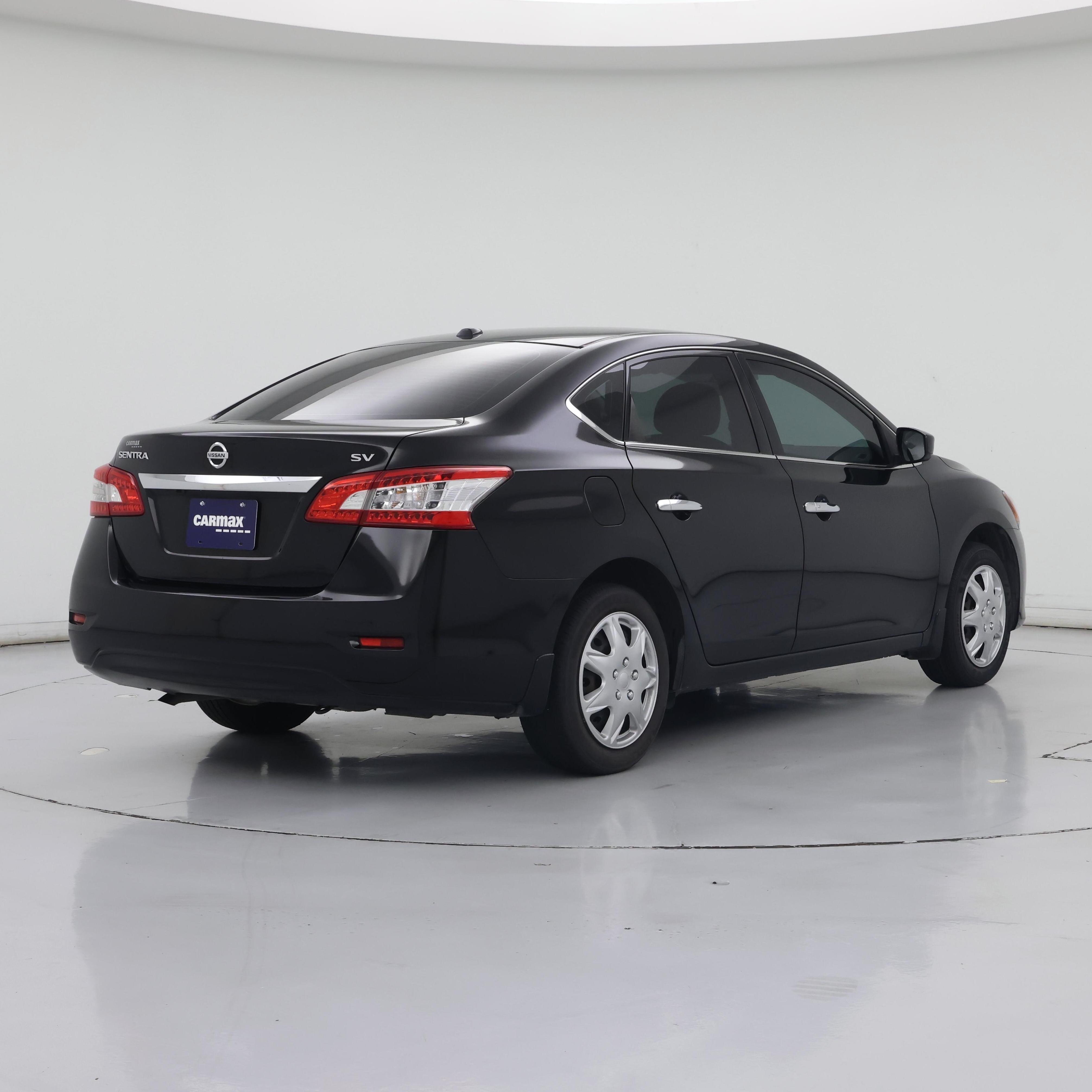 Thumbnail: 2015 Nissan Sentra - 8