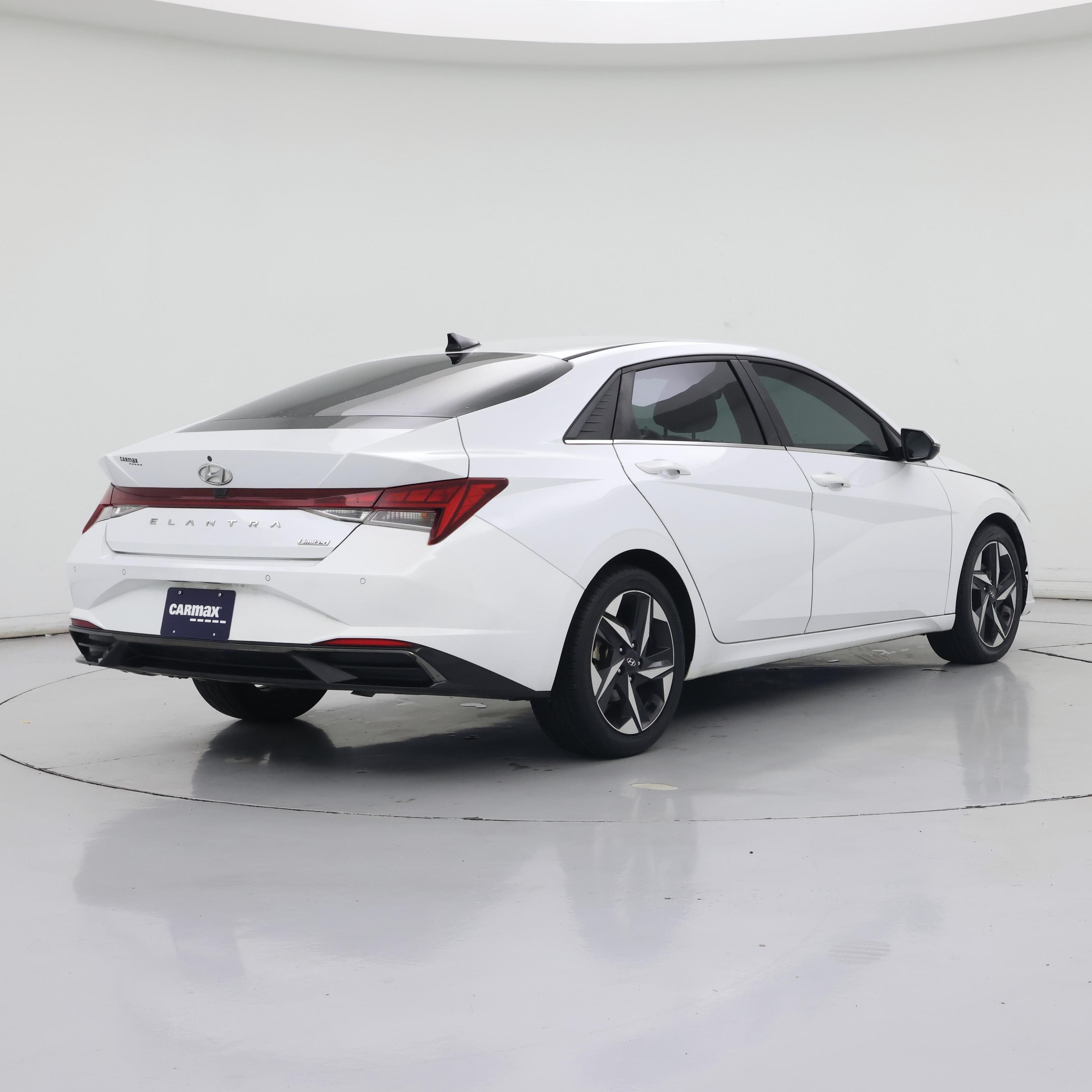 Thumbnail: 2021 Hyundai Elantra - 8