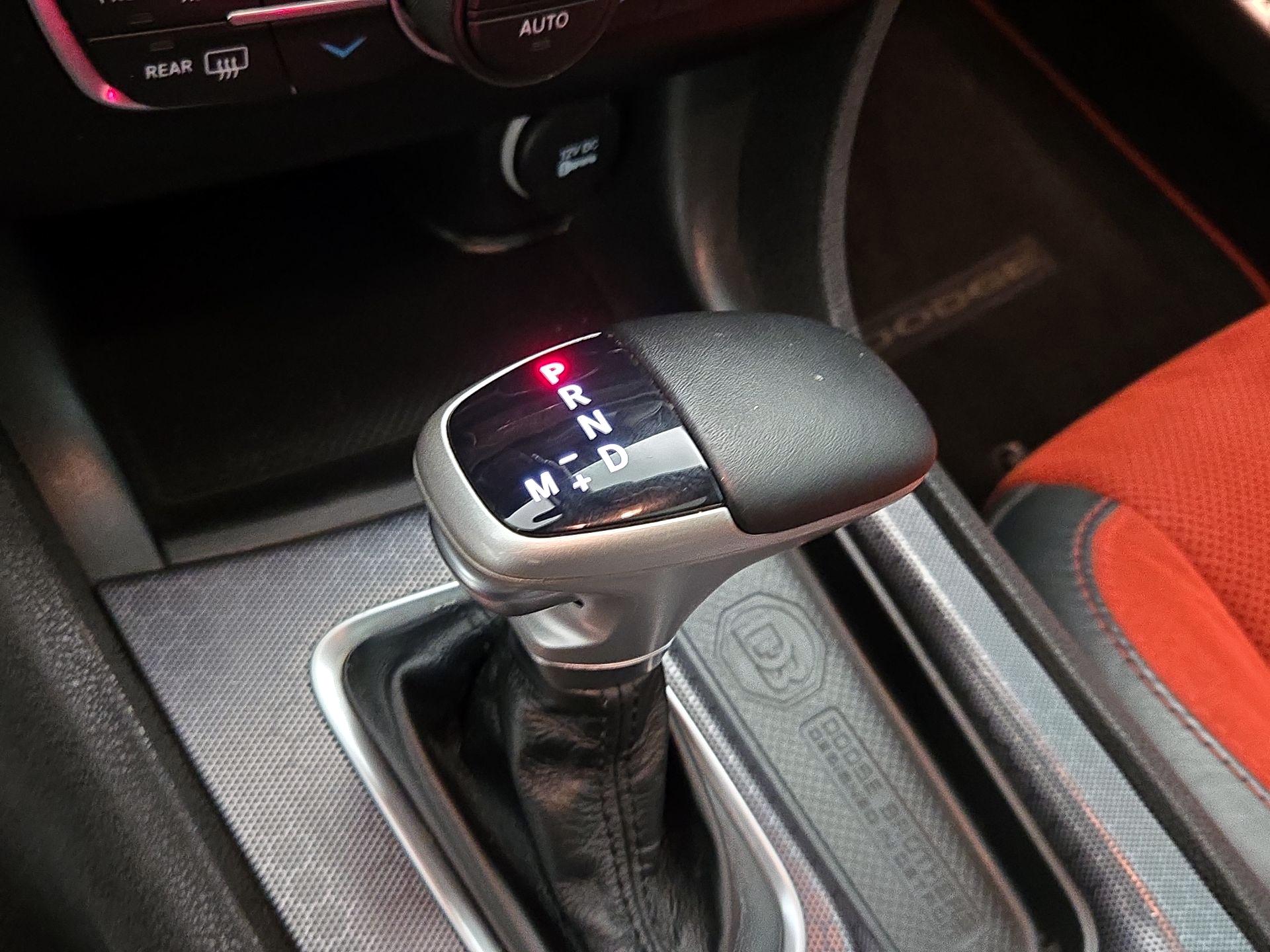Thumbnail: 2016 Dodge Charger - 18