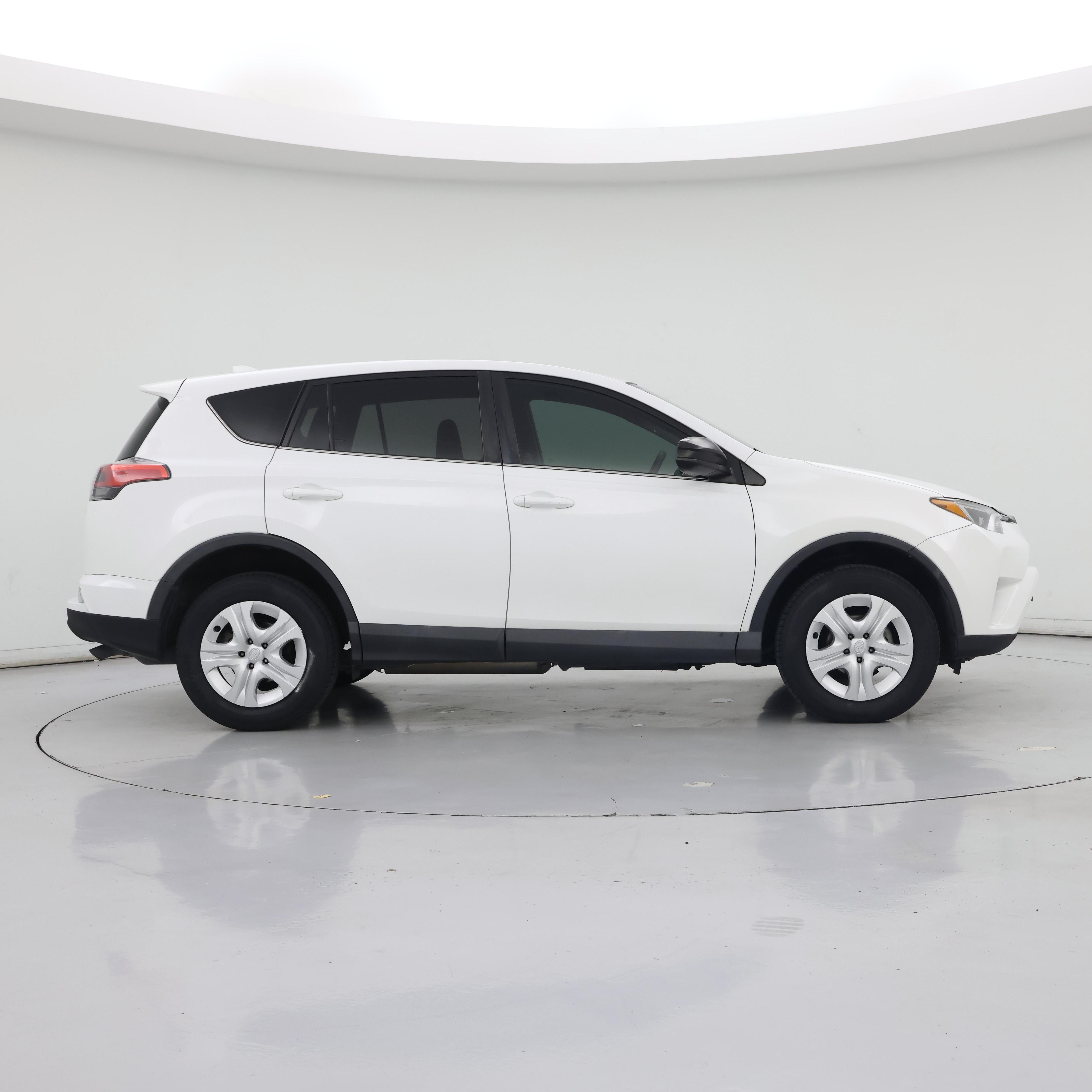 Thumbnail: 2018 Toyota RAV4 - 7