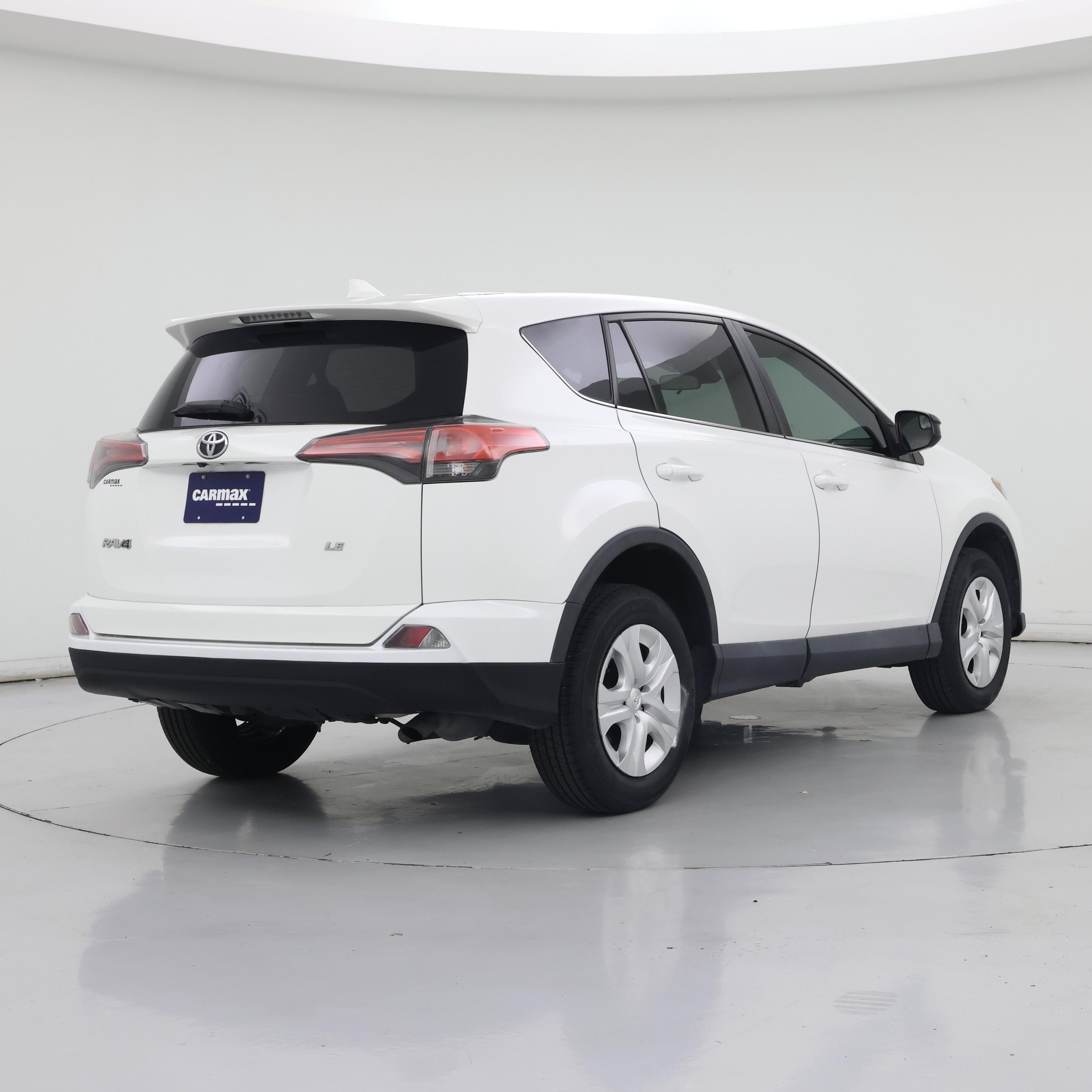 Thumbnail: 2018 Toyota RAV4 - 8