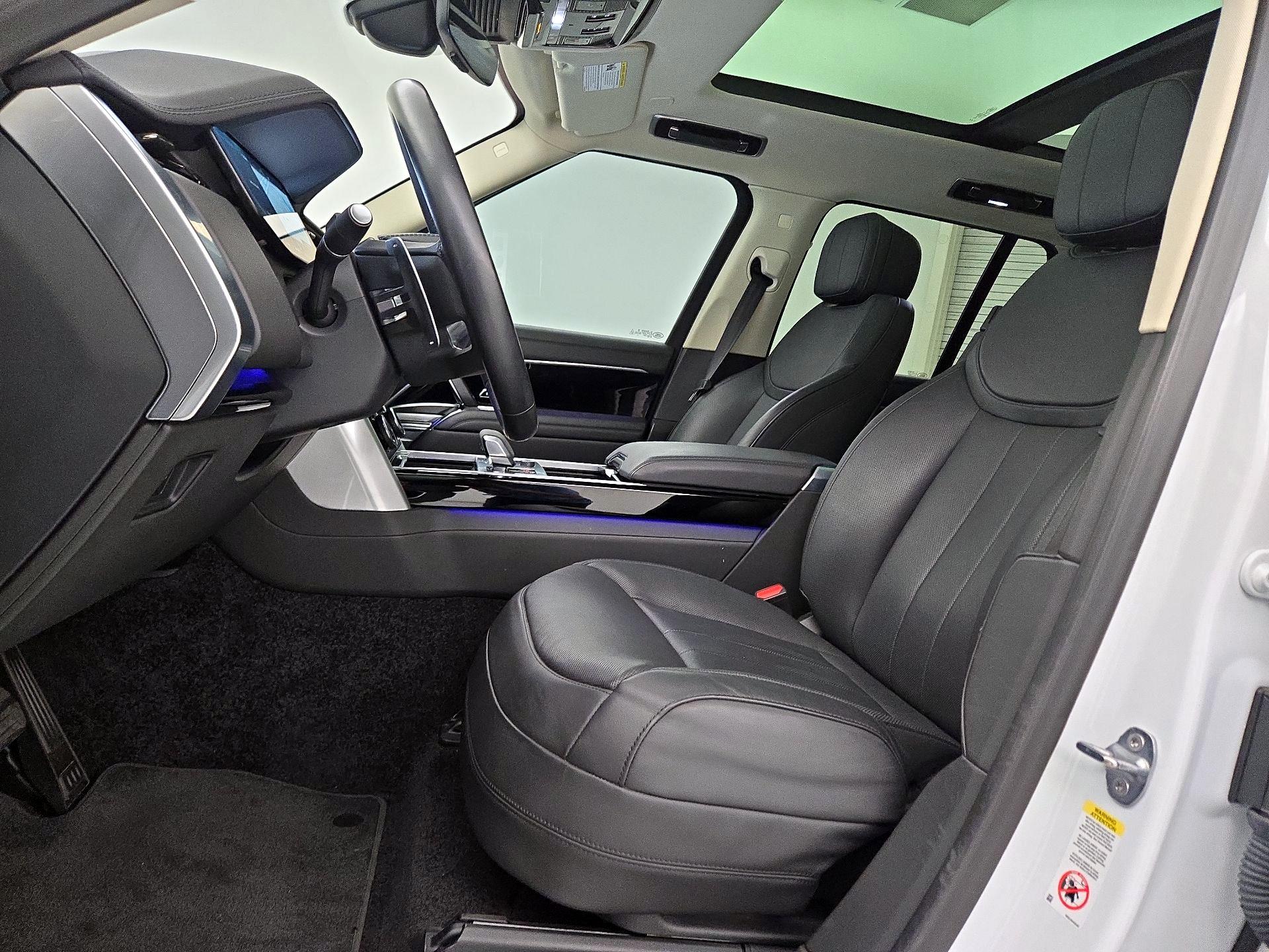 Thumbnail: 2023 Land Rover Range Rover - 11