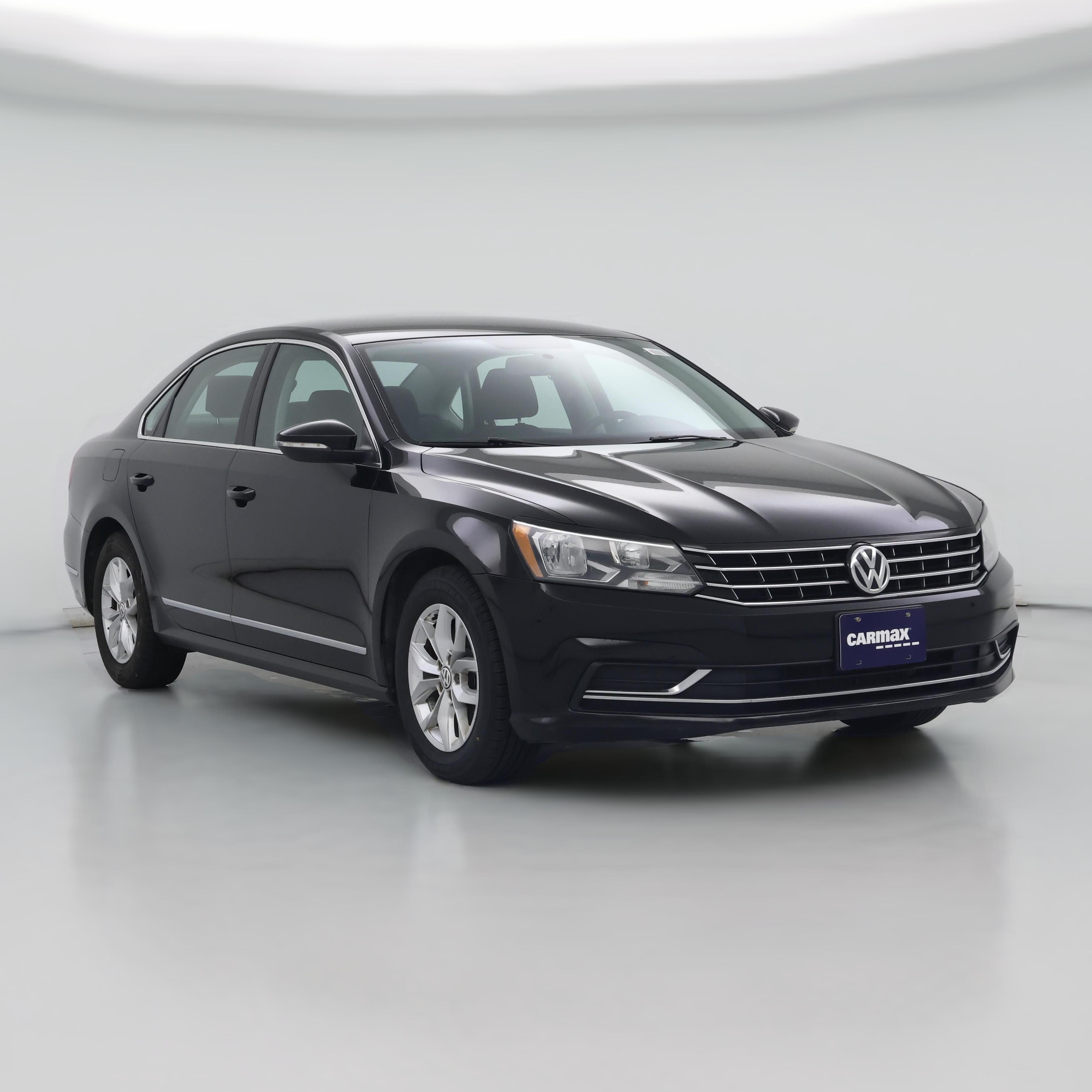 Thumbnail: 2016 Volkswagen Passat - 1