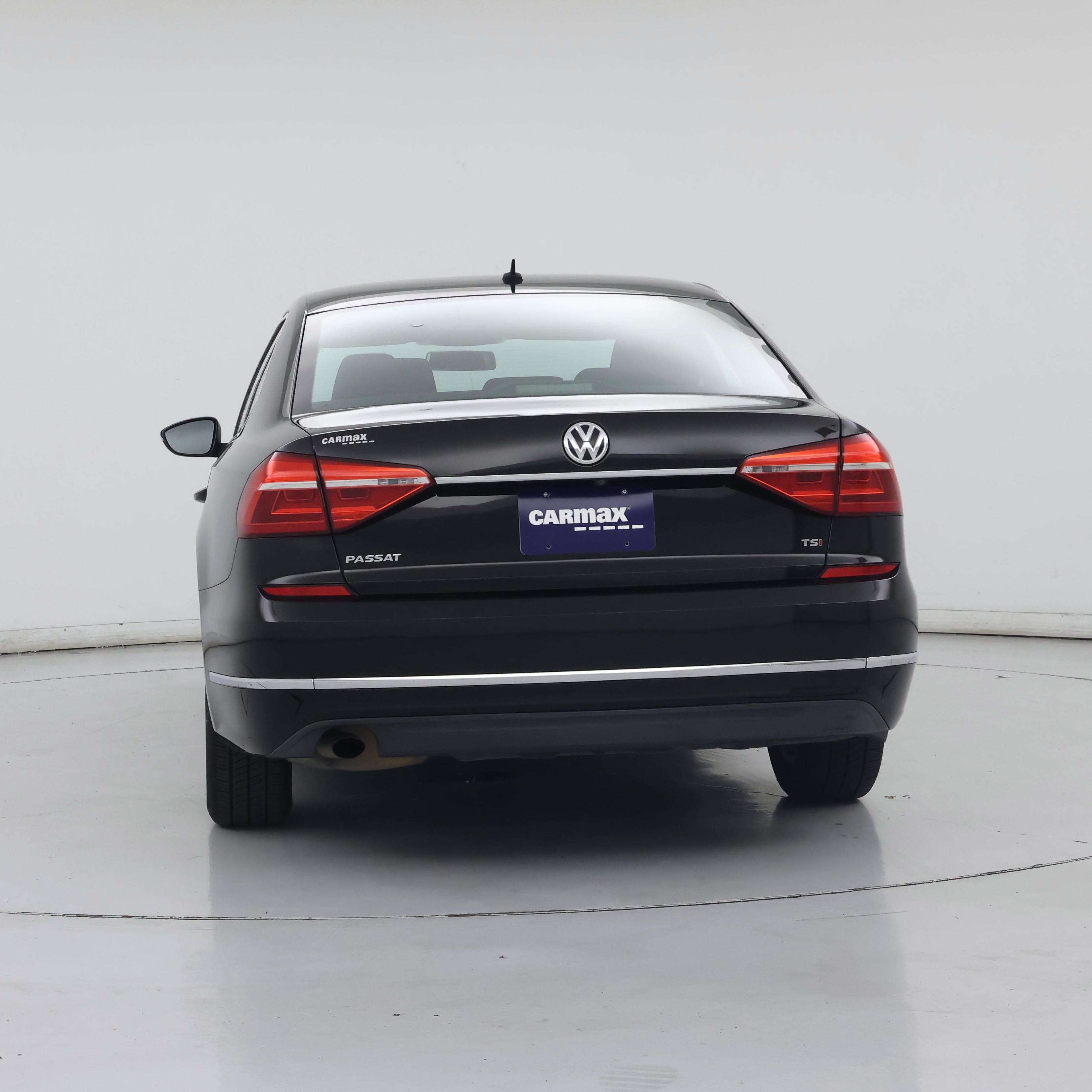 Thumbnail: 2016 Volkswagen Passat - 6