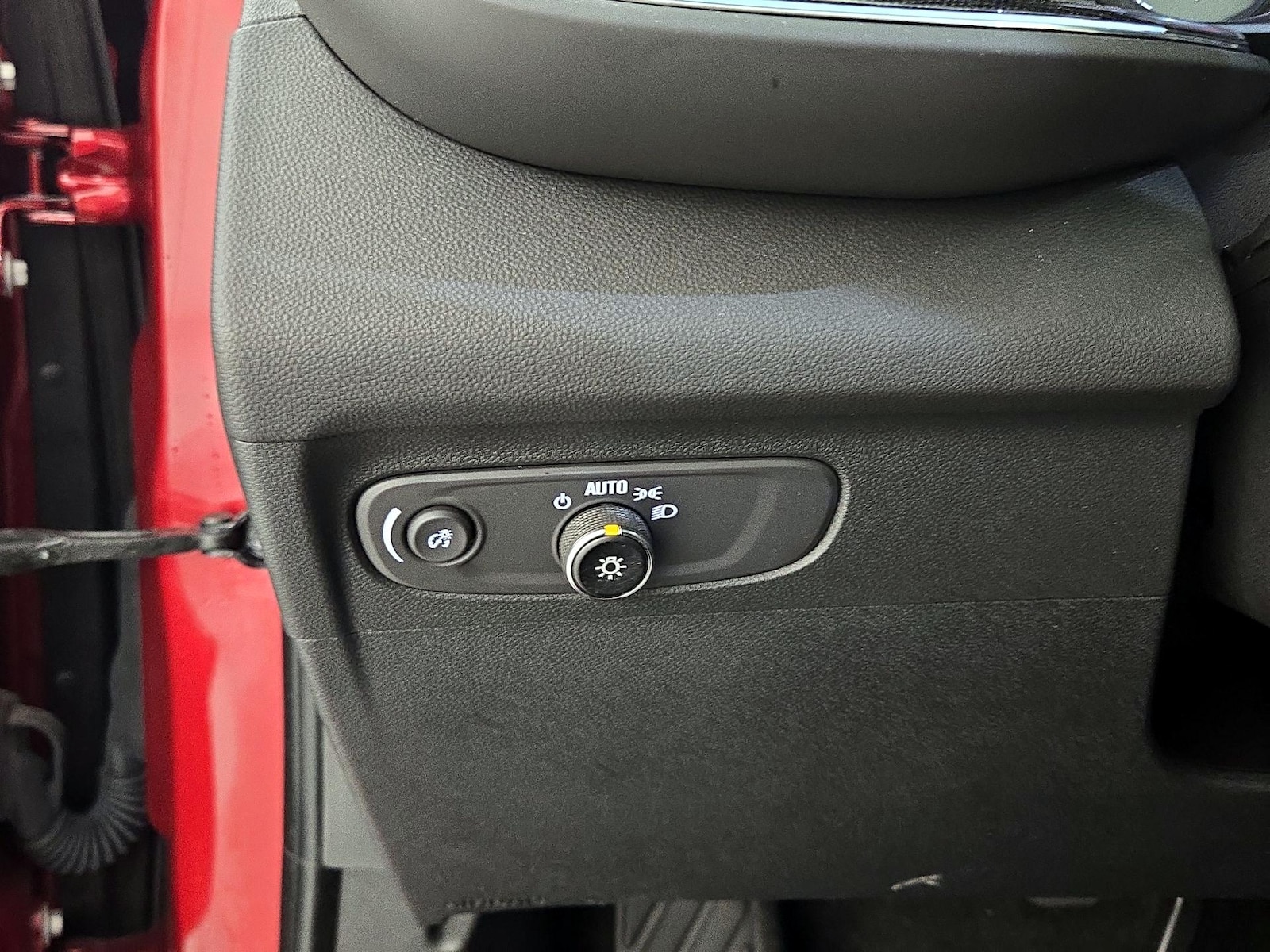2023 Buick Envision Essence - Photo 14