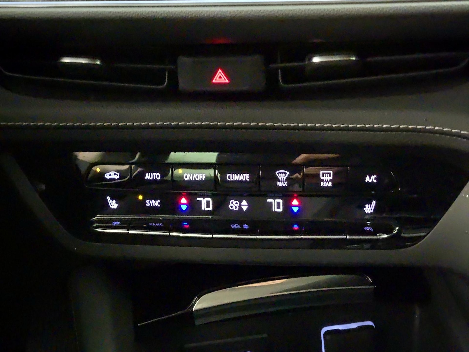 2023 Buick Envision Essence - Photo 17