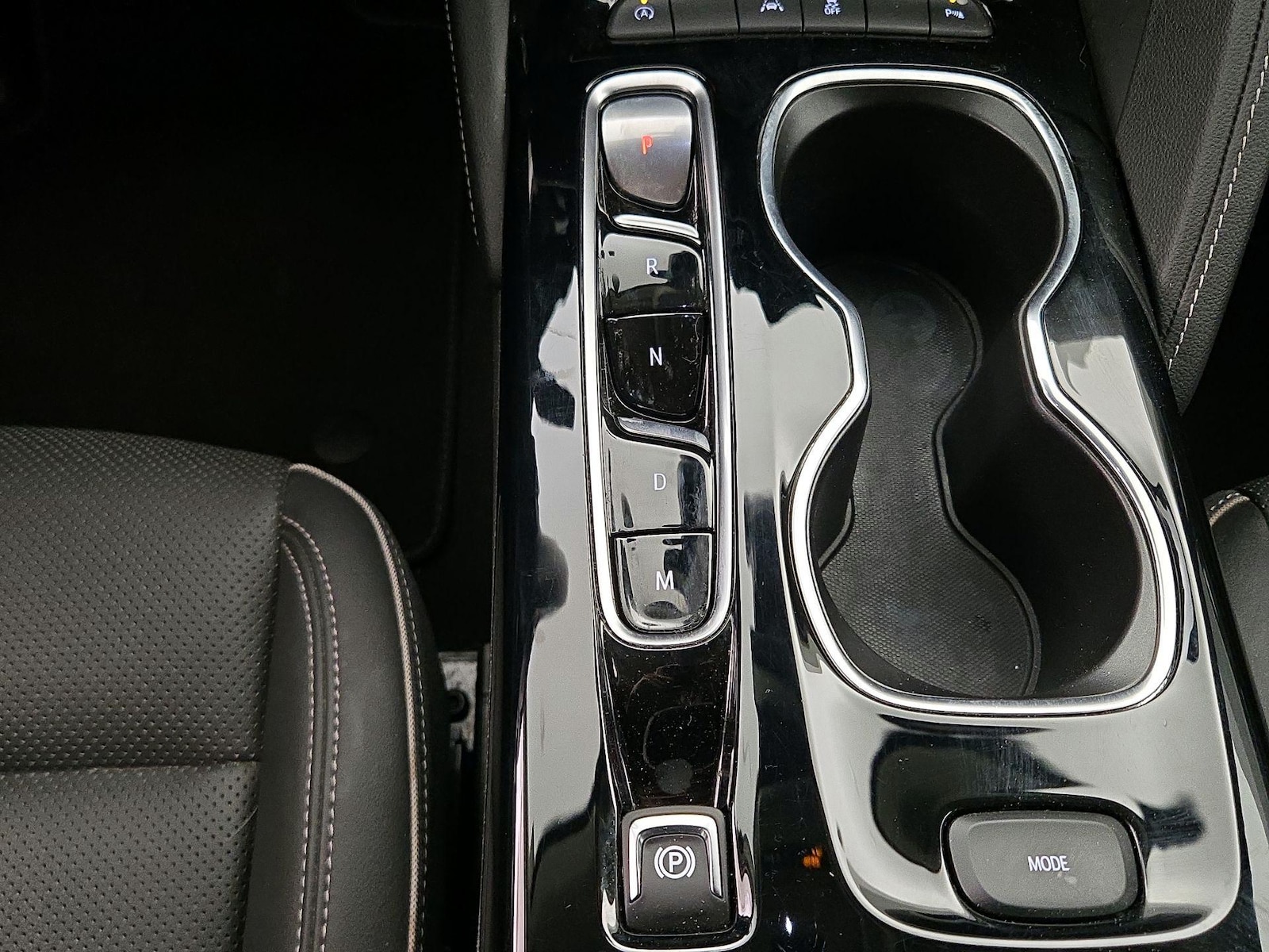 2023 Buick Envision Essence - Photo 18