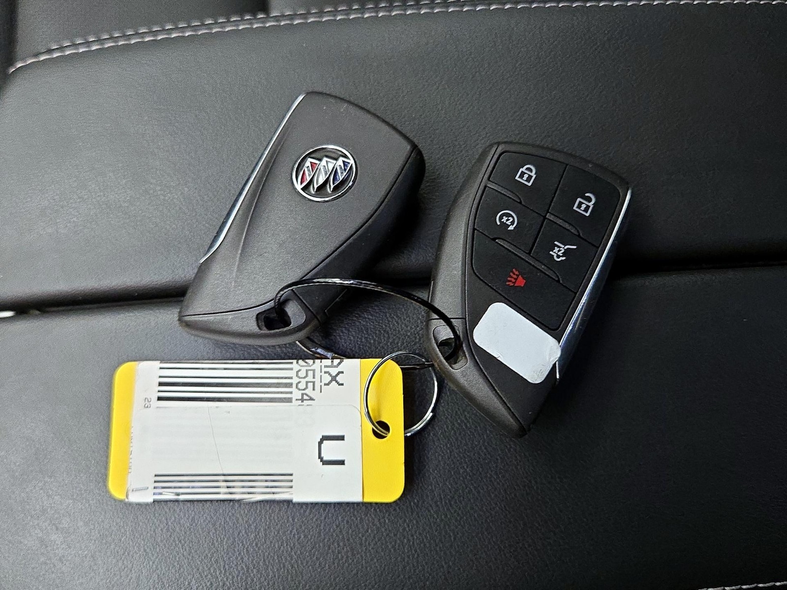 2023 Buick Envision Essence - Photo 23