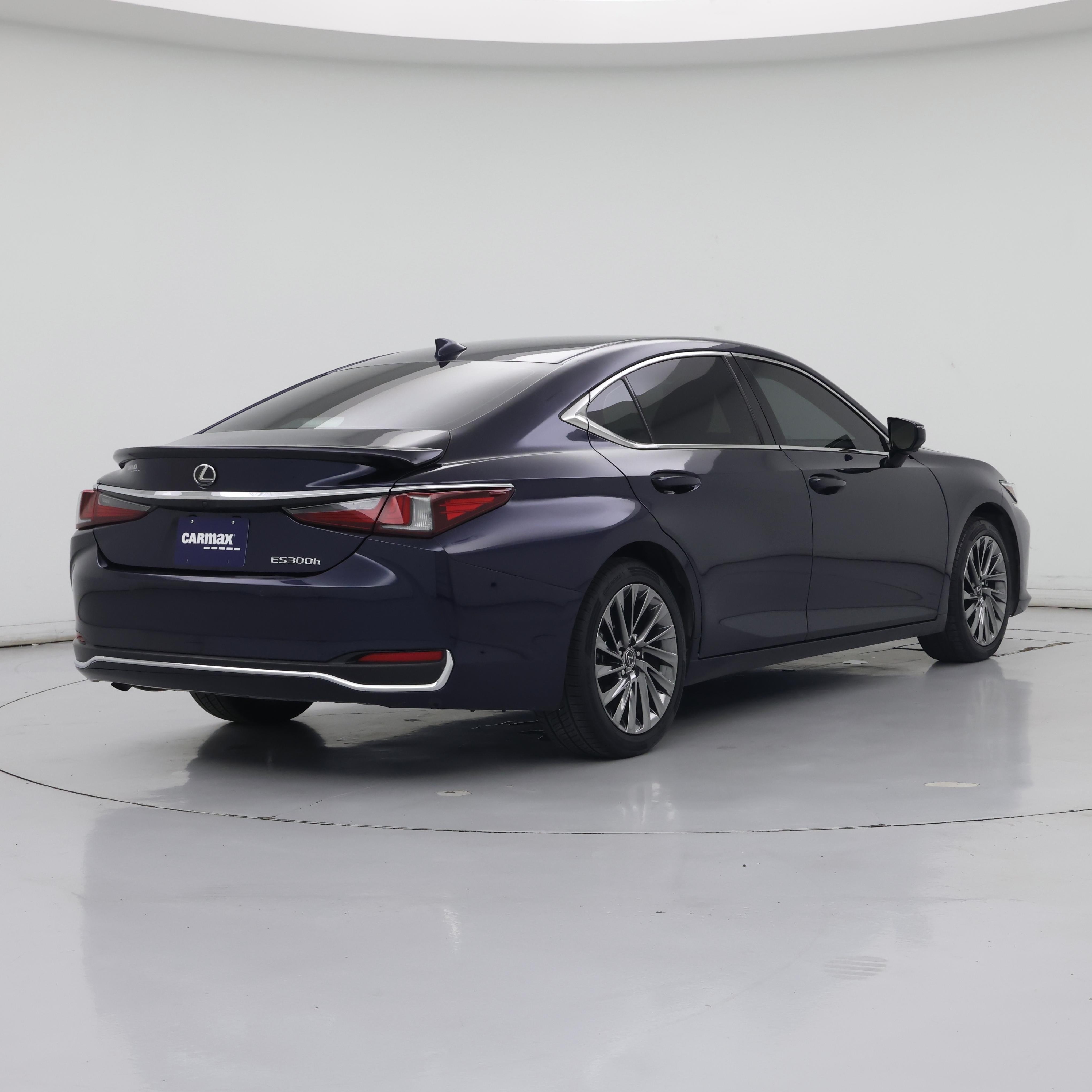 Thumbnail: 2024 Lexus ES - 8