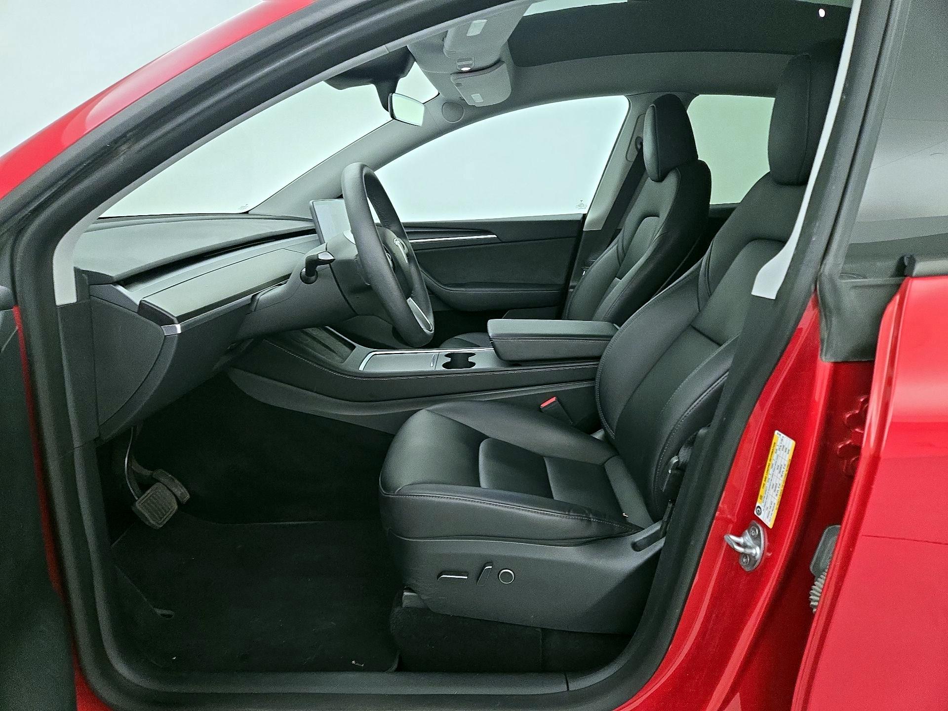 Thumbnail: 2023 Tesla Model Y - 11