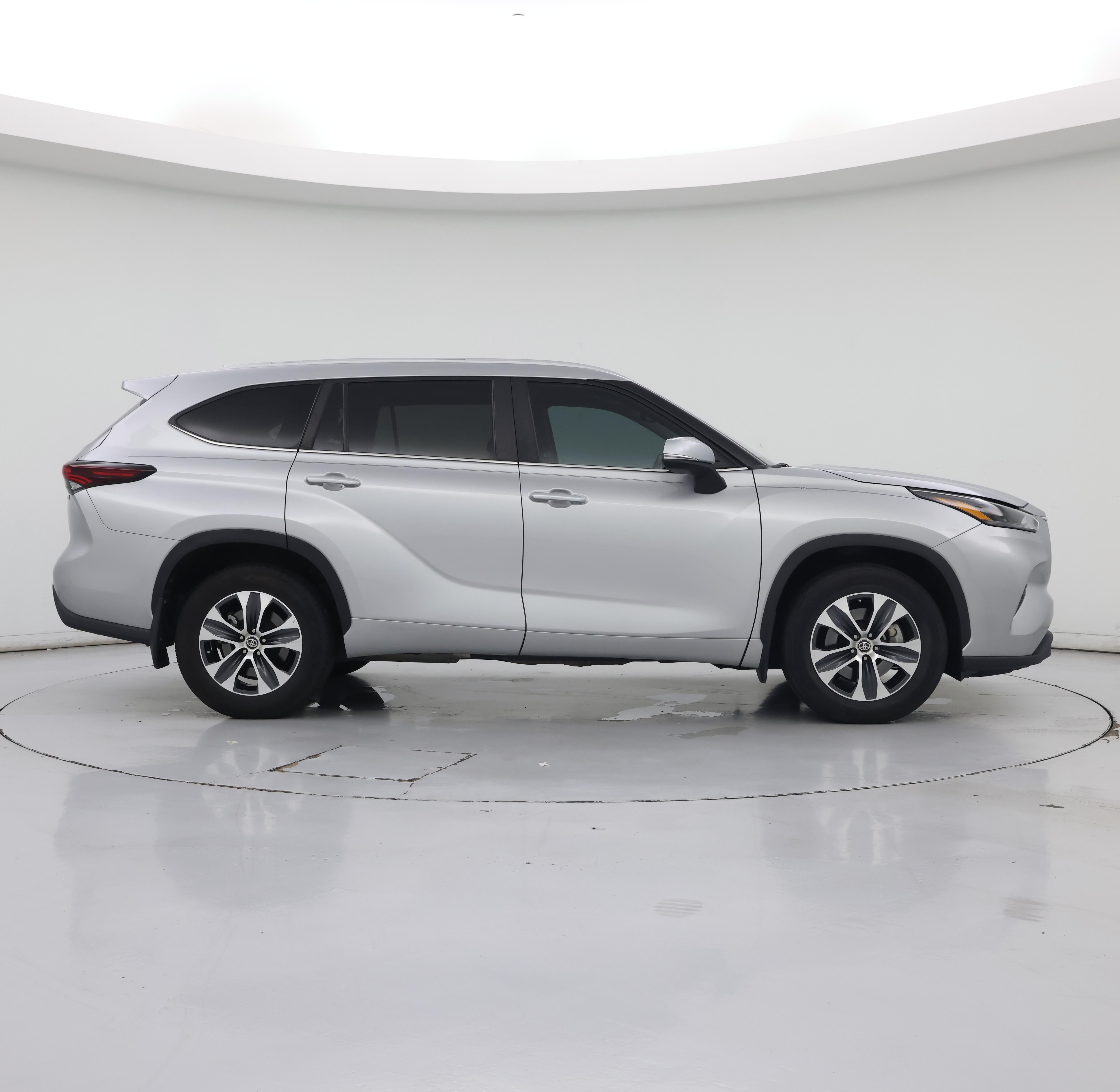 Thumbnail: 2024 Toyota Highlander - 7