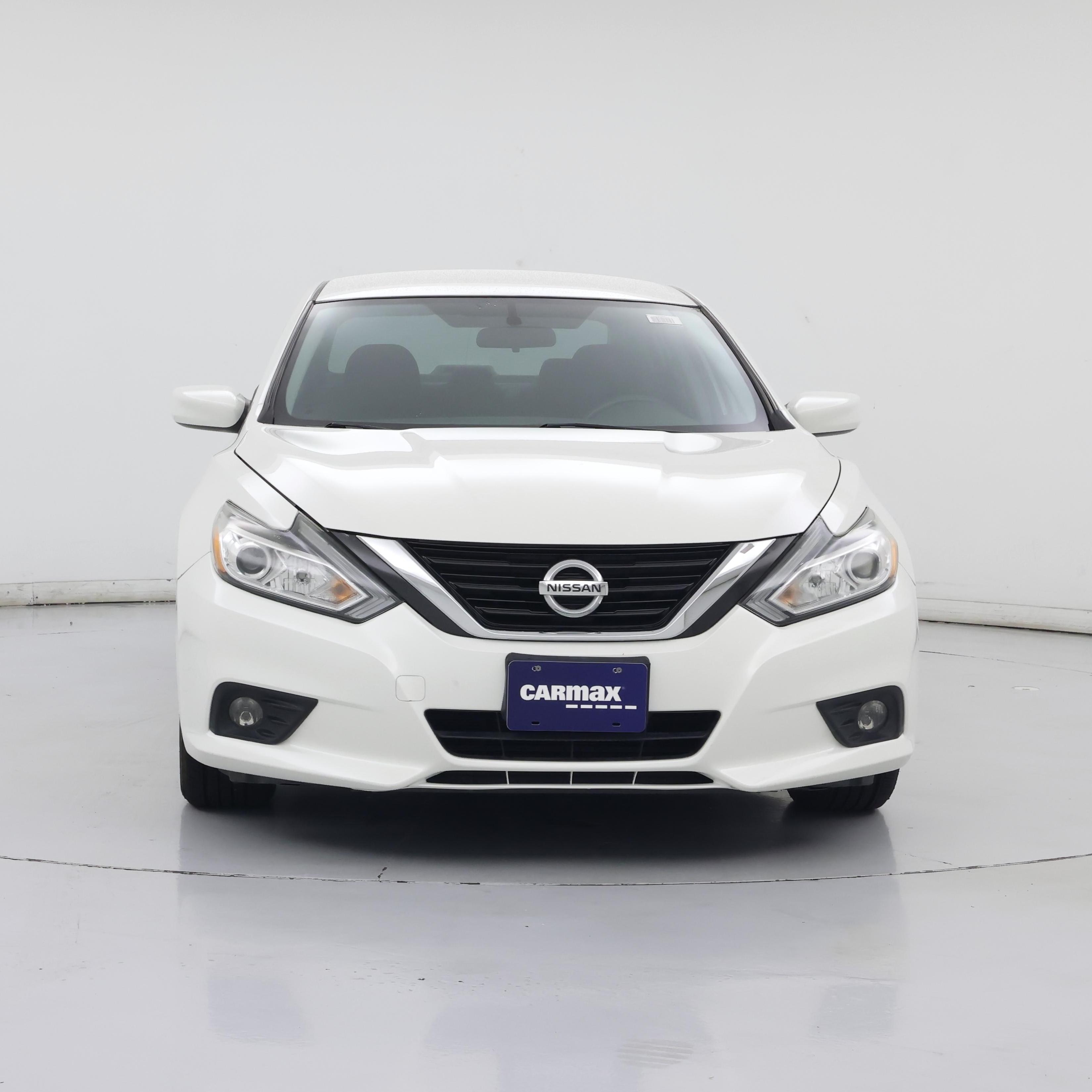 Thumbnail: 2016 Nissan Altima - 5