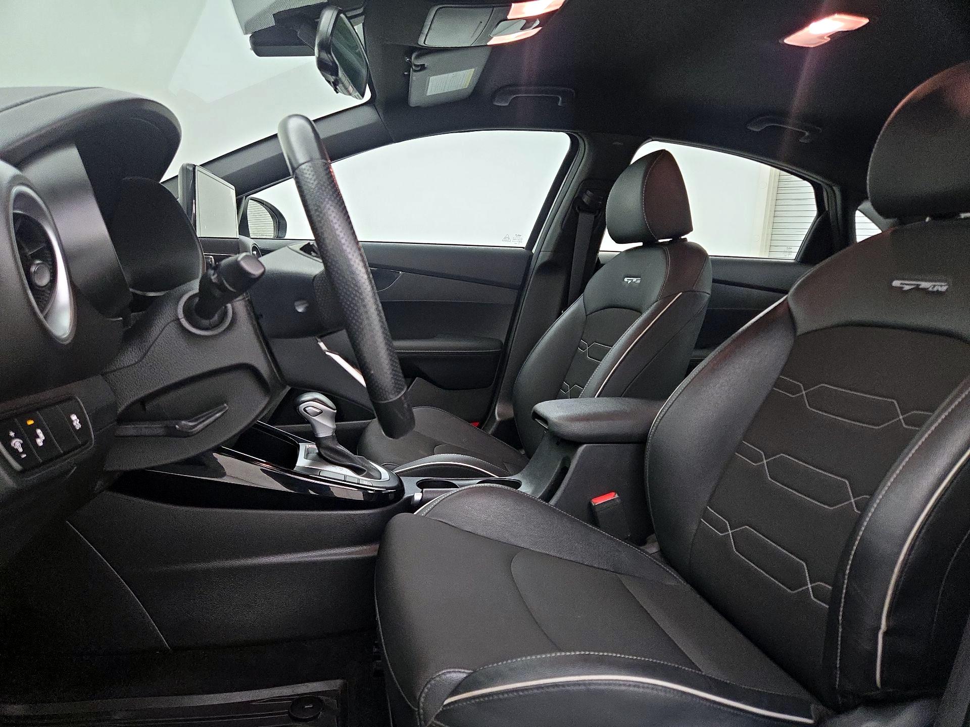 Thumbnail: 2023 Kia Forte - 11
