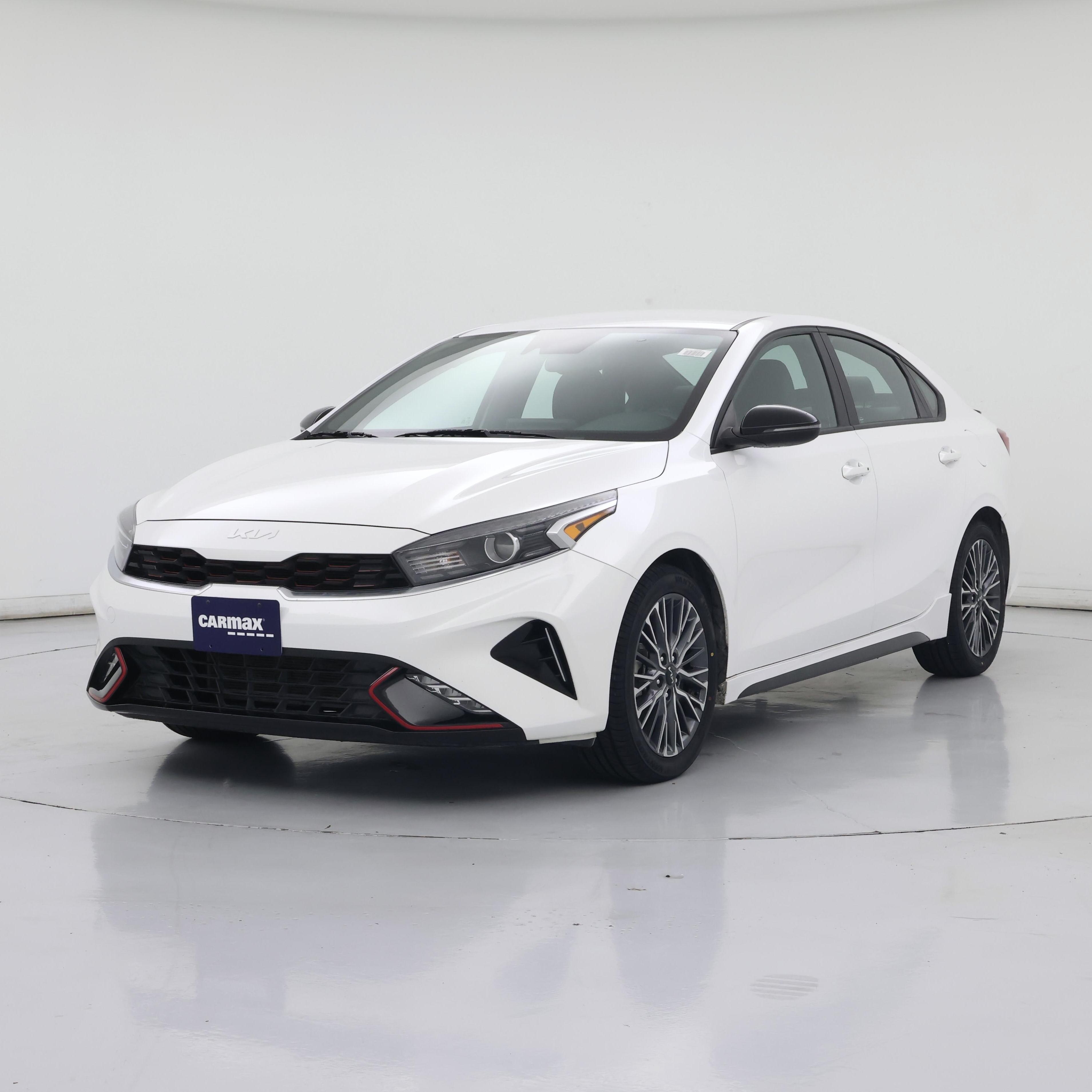 Thumbnail: 2023 Kia Forte - 4