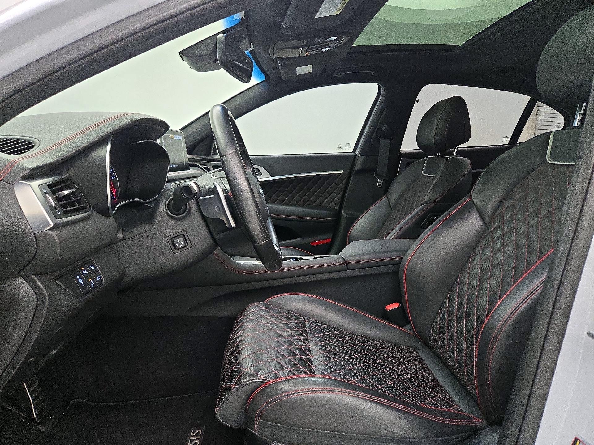 Thumbnail: 2019 Genesis G70 - 11