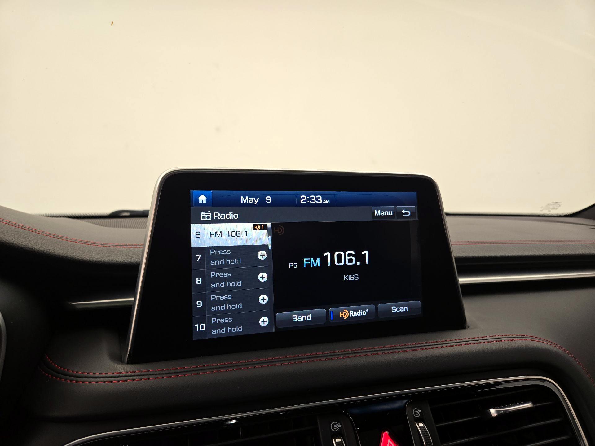 Thumbnail: 2019 Genesis G70 - 16