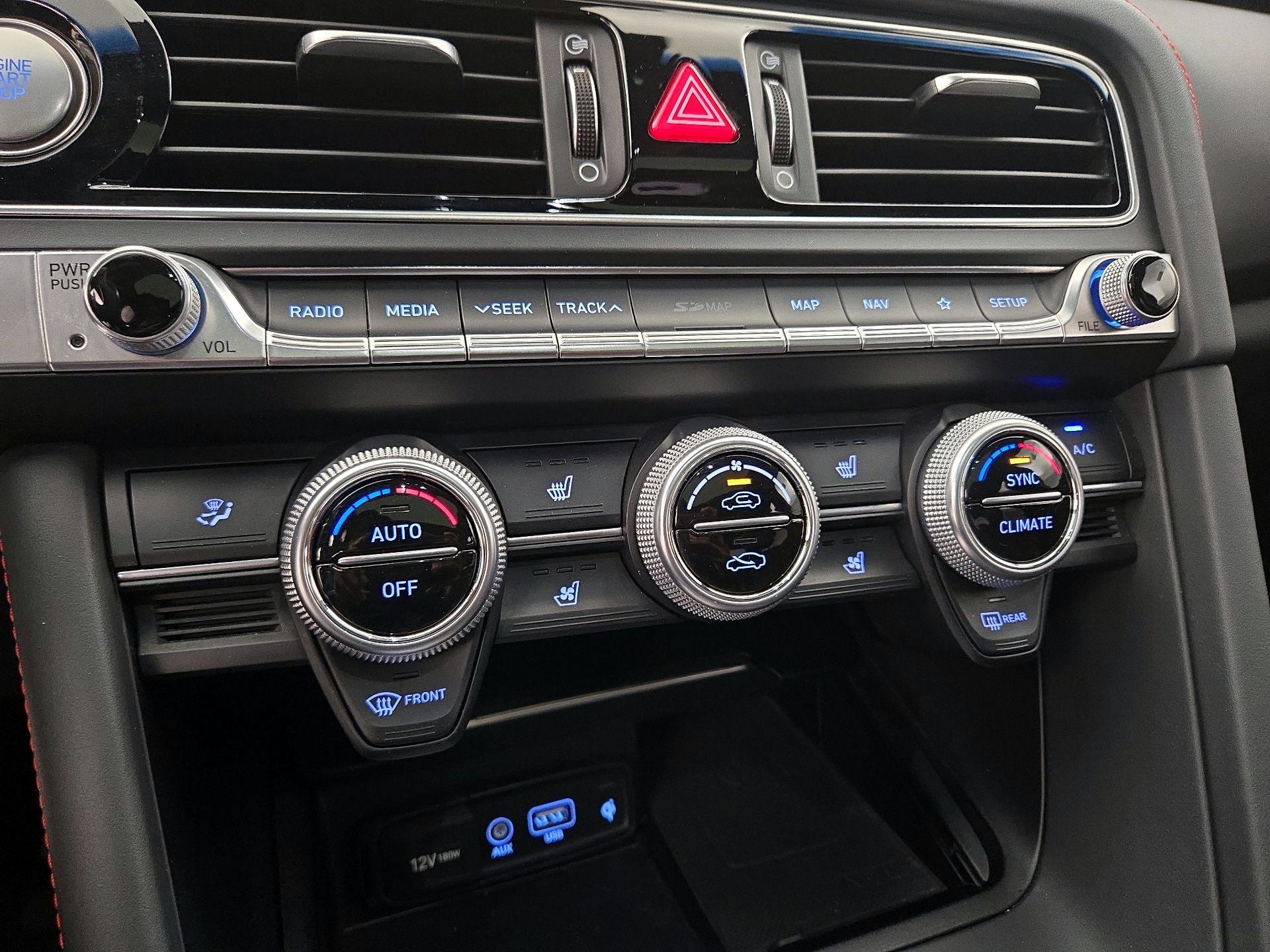 Thumbnail: 2019 Genesis G70 - 17