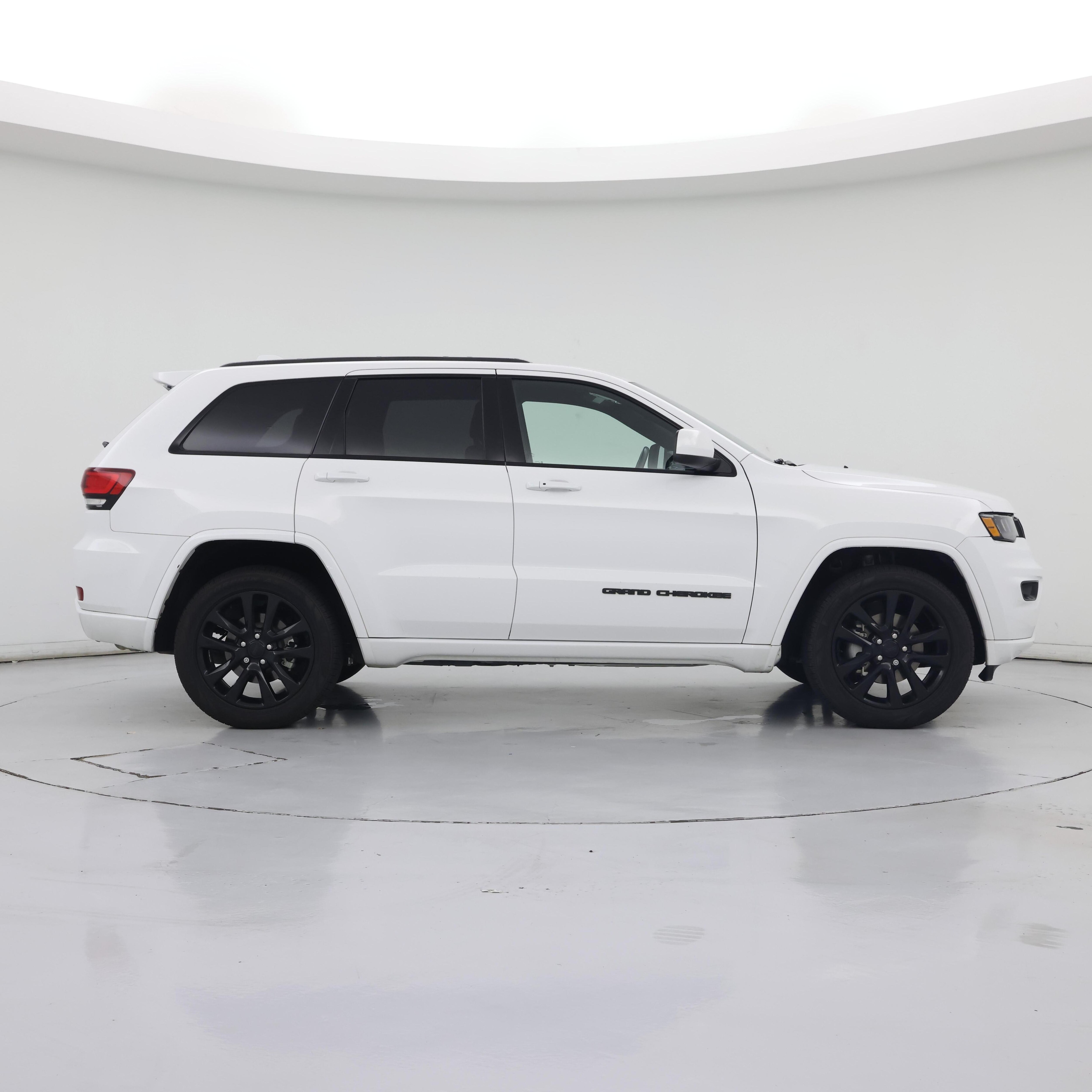 Thumbnail: 2019 Jeep Grand Cherokee - 7