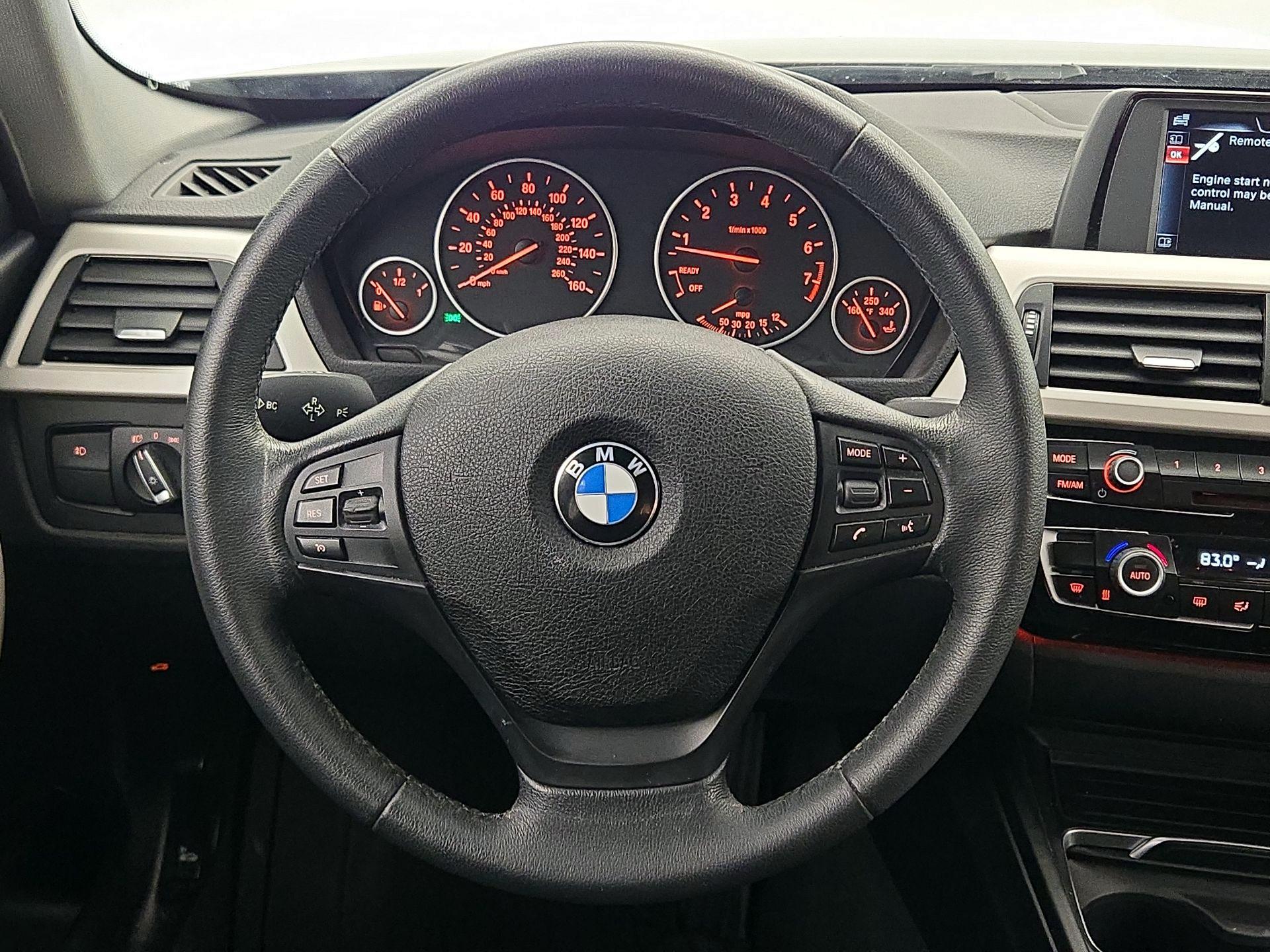 Thumbnail: 2017 BMW 3 Series - 10