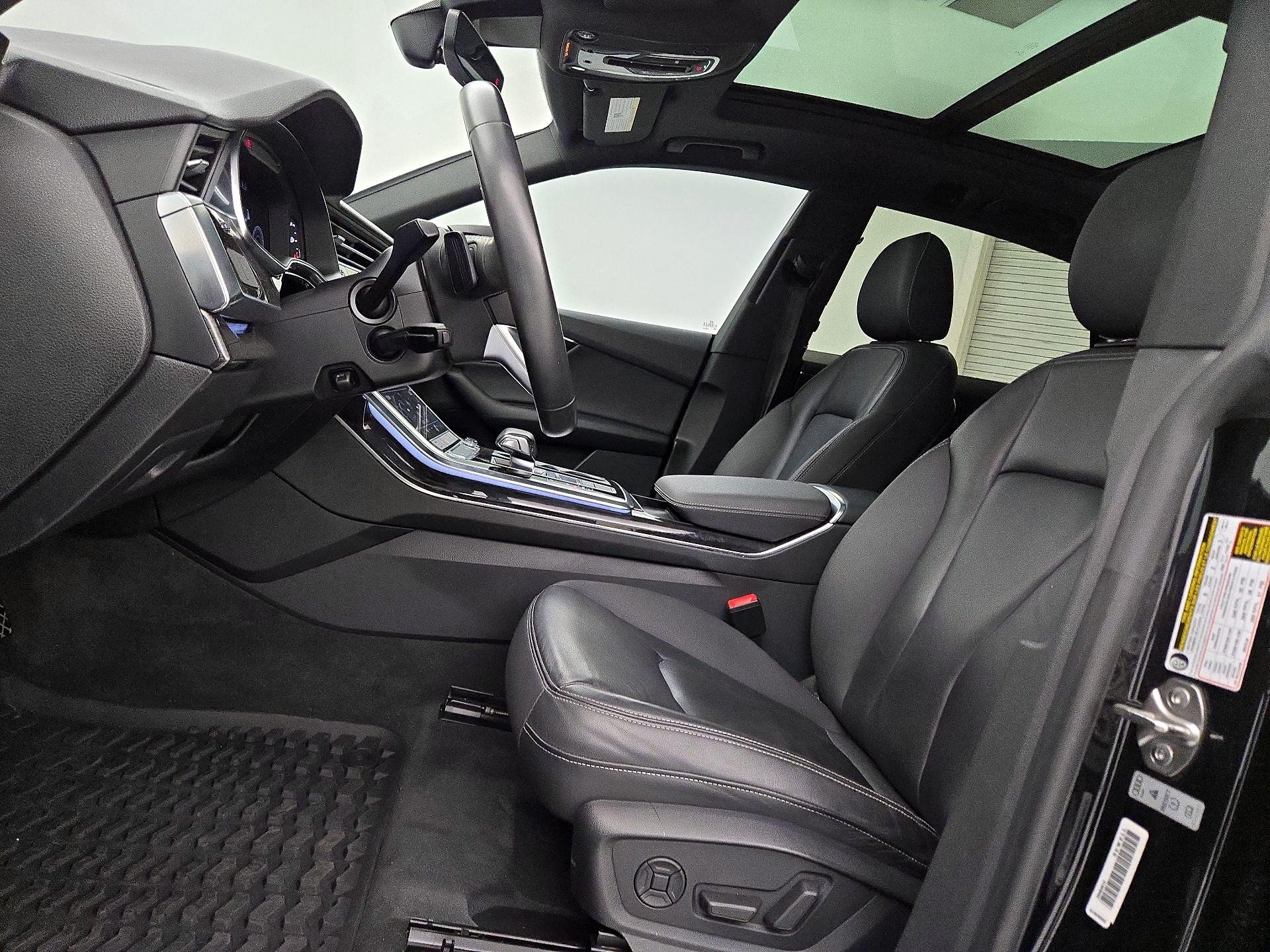 Thumbnail: 2019 Audi Q8 - 11