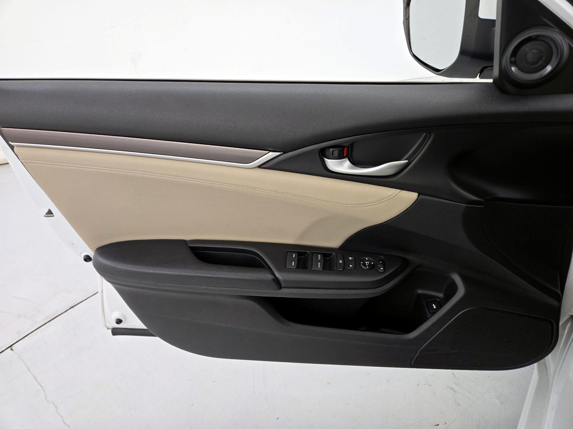 Thumbnail: 2019 Honda Civic - 12