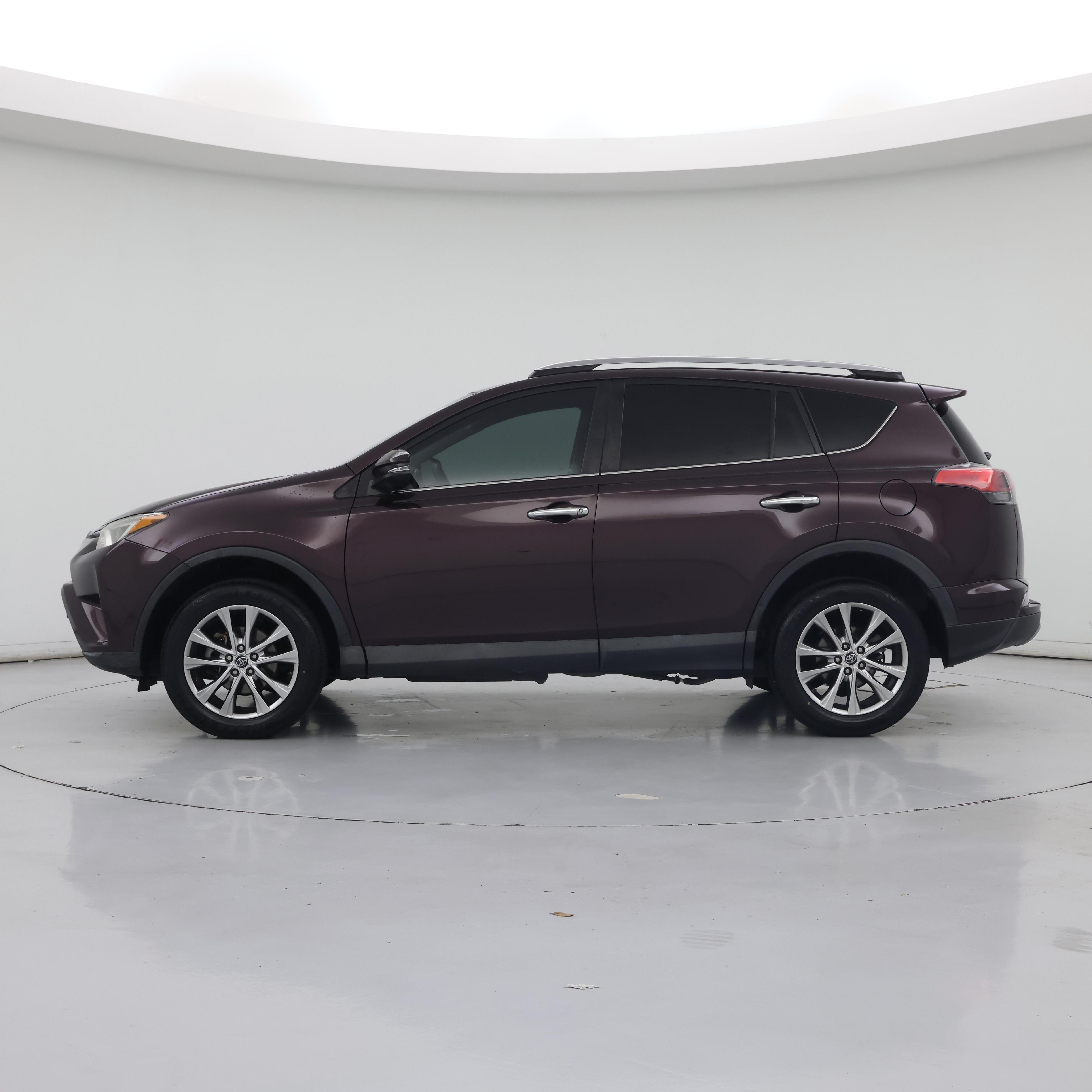 Thumbnail: 2018 Toyota RAV4 - 3