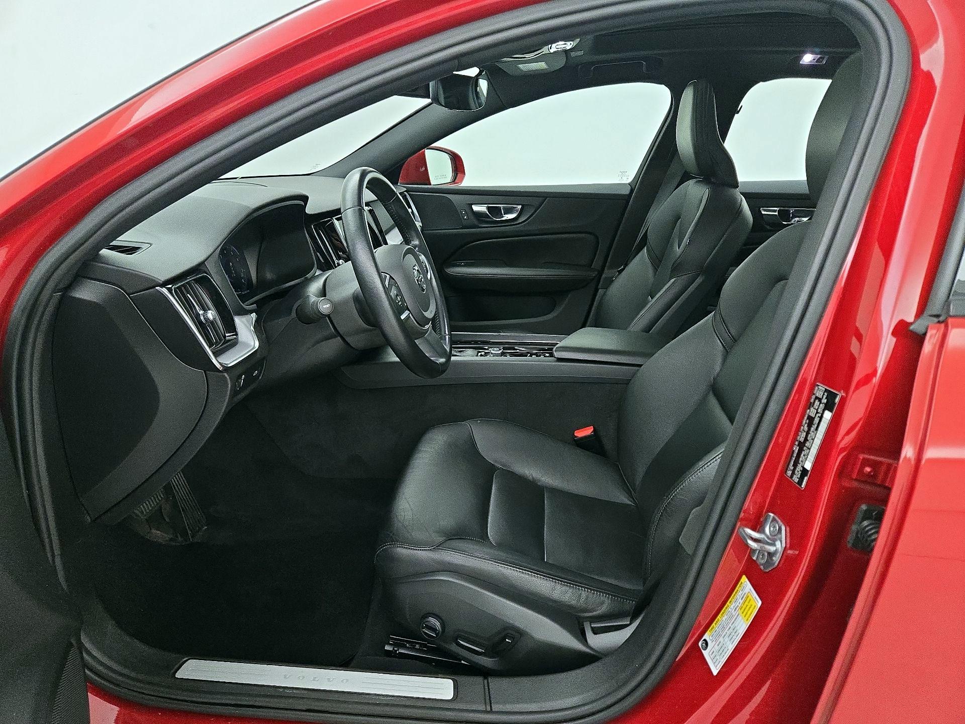 Thumbnail: 2020 Volvo S60 - 11