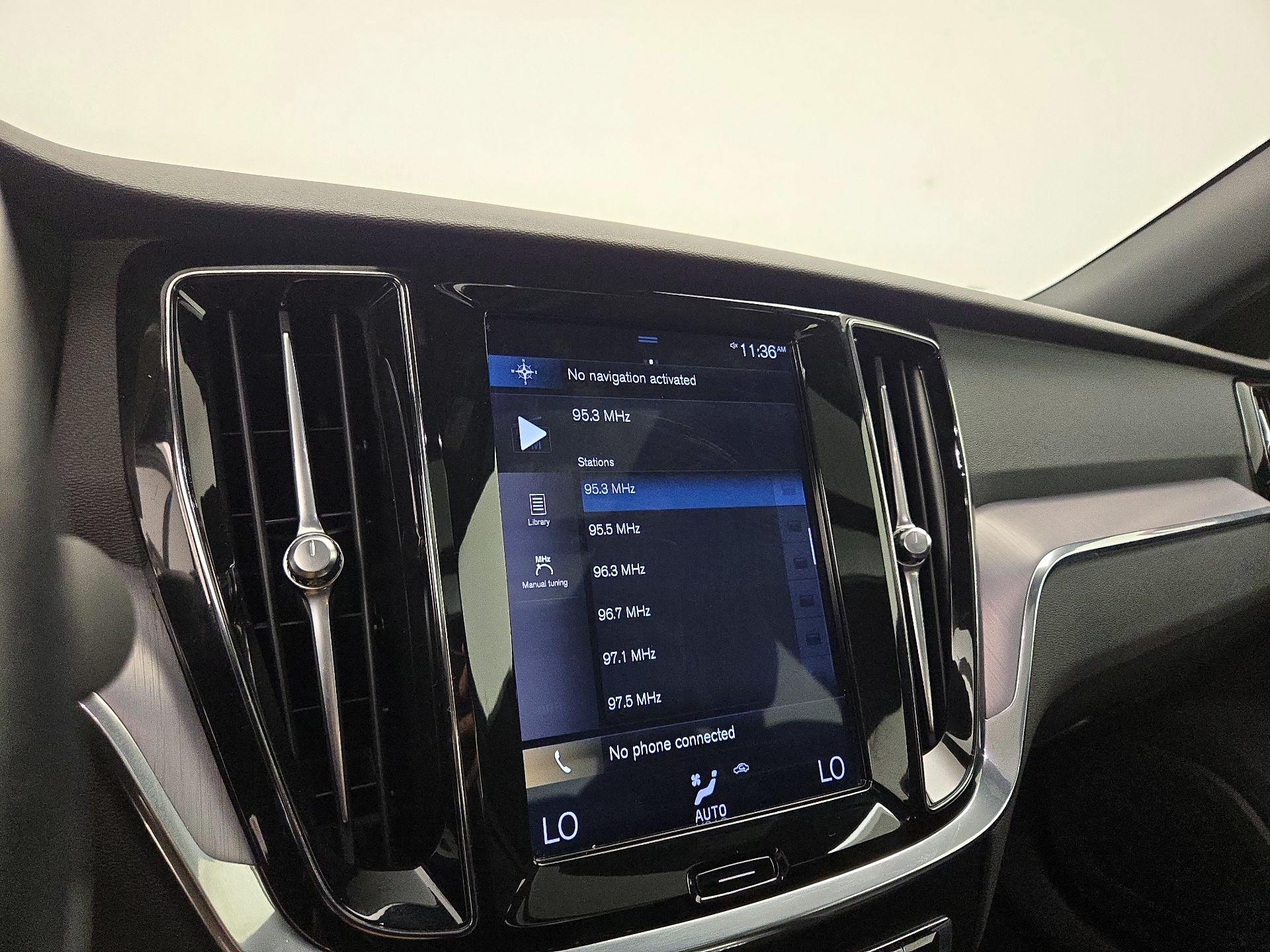Thumbnail: 2020 Volvo S60 - 16