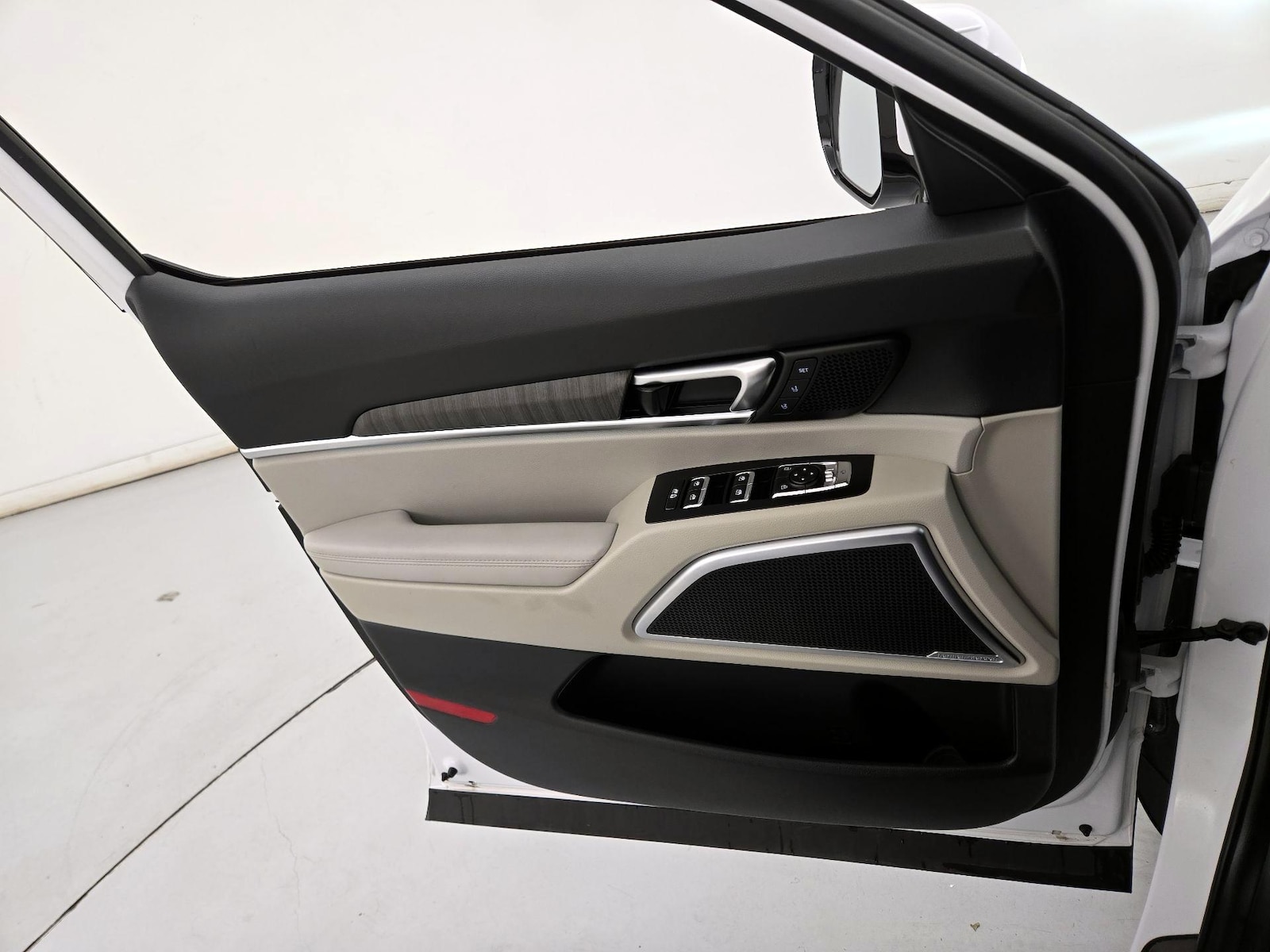 2024 Kia Telluride SX - Photo 13