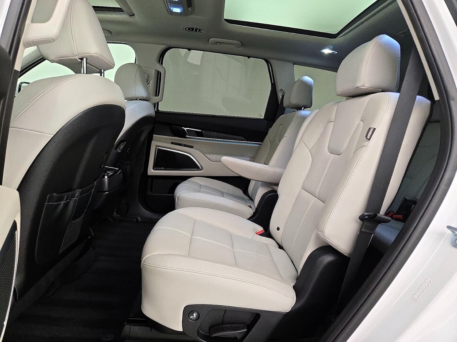 2024 Kia Telluride SX - Photo 22