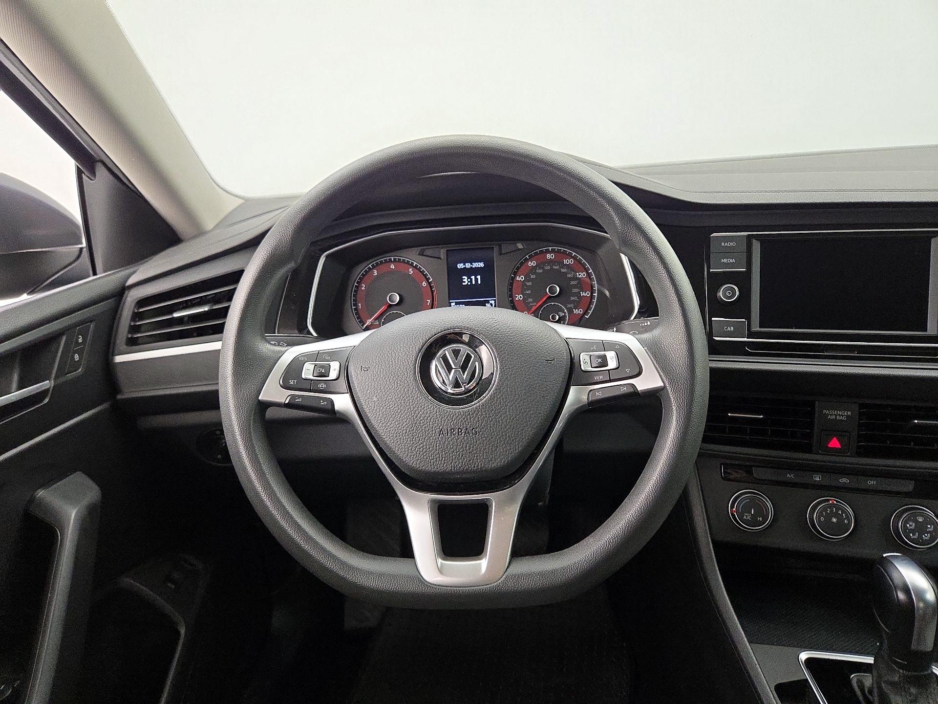 Thumbnail: 2019 Volkswagen Jetta - 10