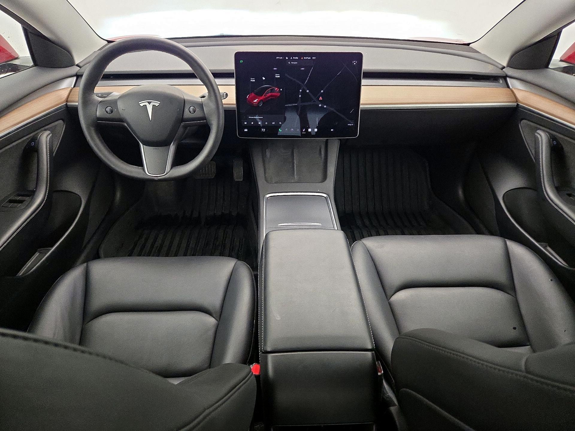 Thumbnail: 2023 Tesla Model 3 - 9